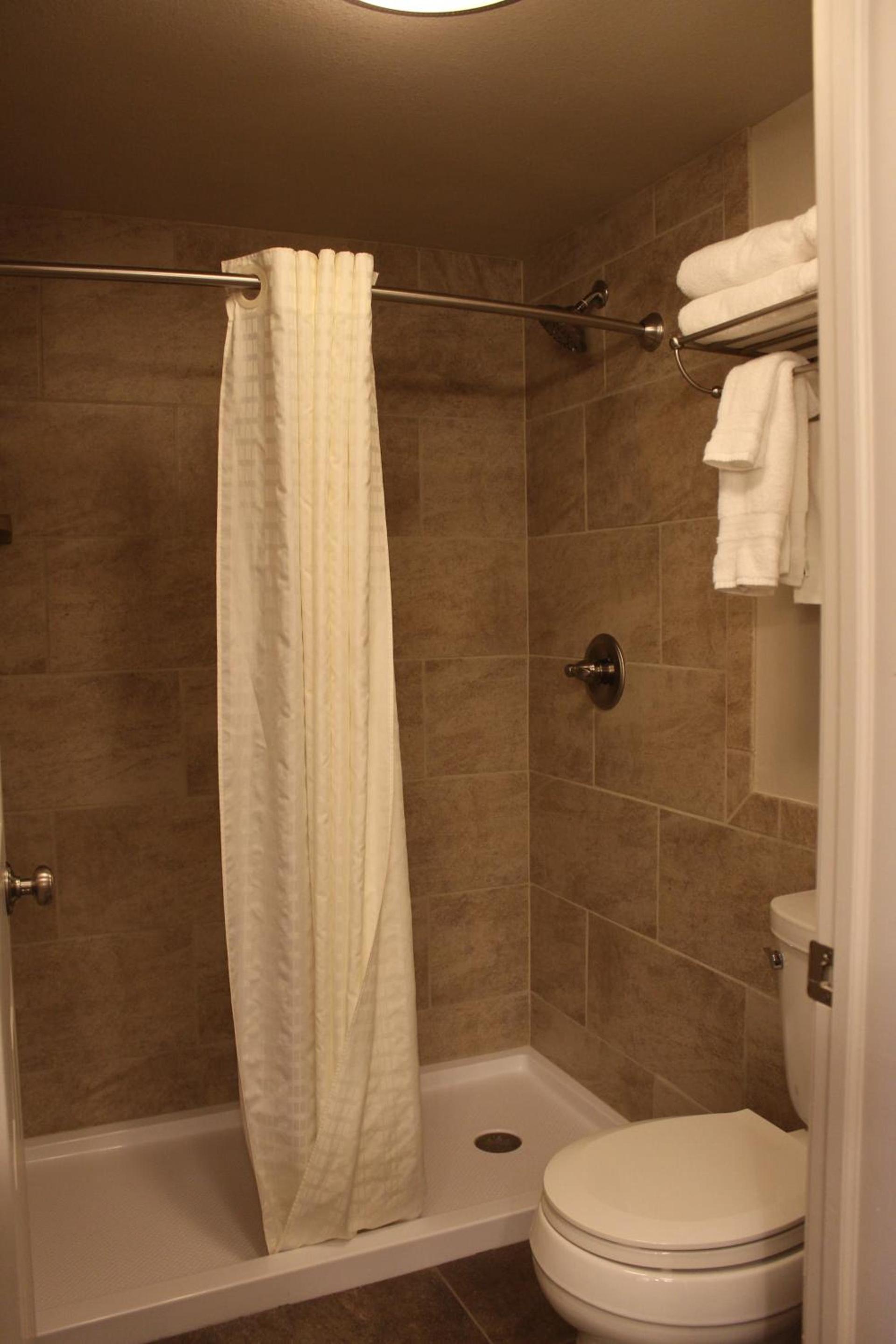 Best Western Plus Concord Inn photo 31