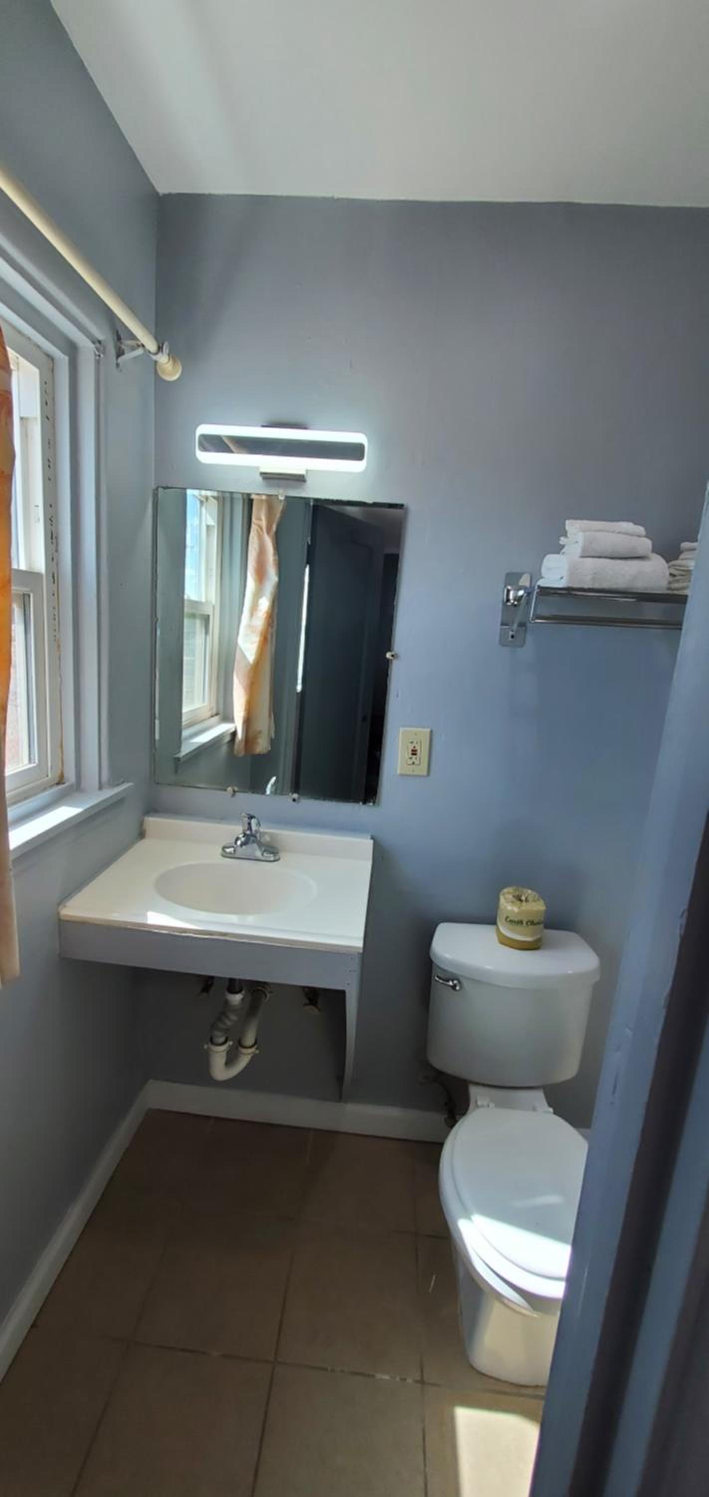 Travelers Inn photo 29
