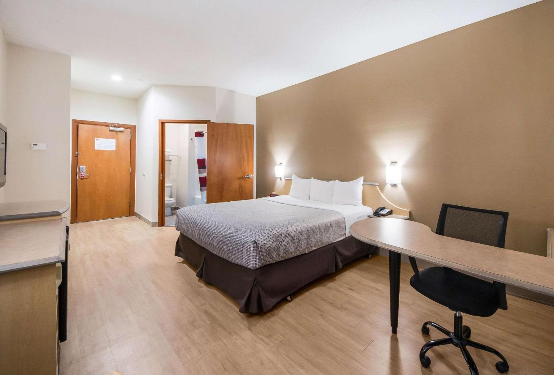 Quality Inn Laredo - Nuevo Laredo photo 13
