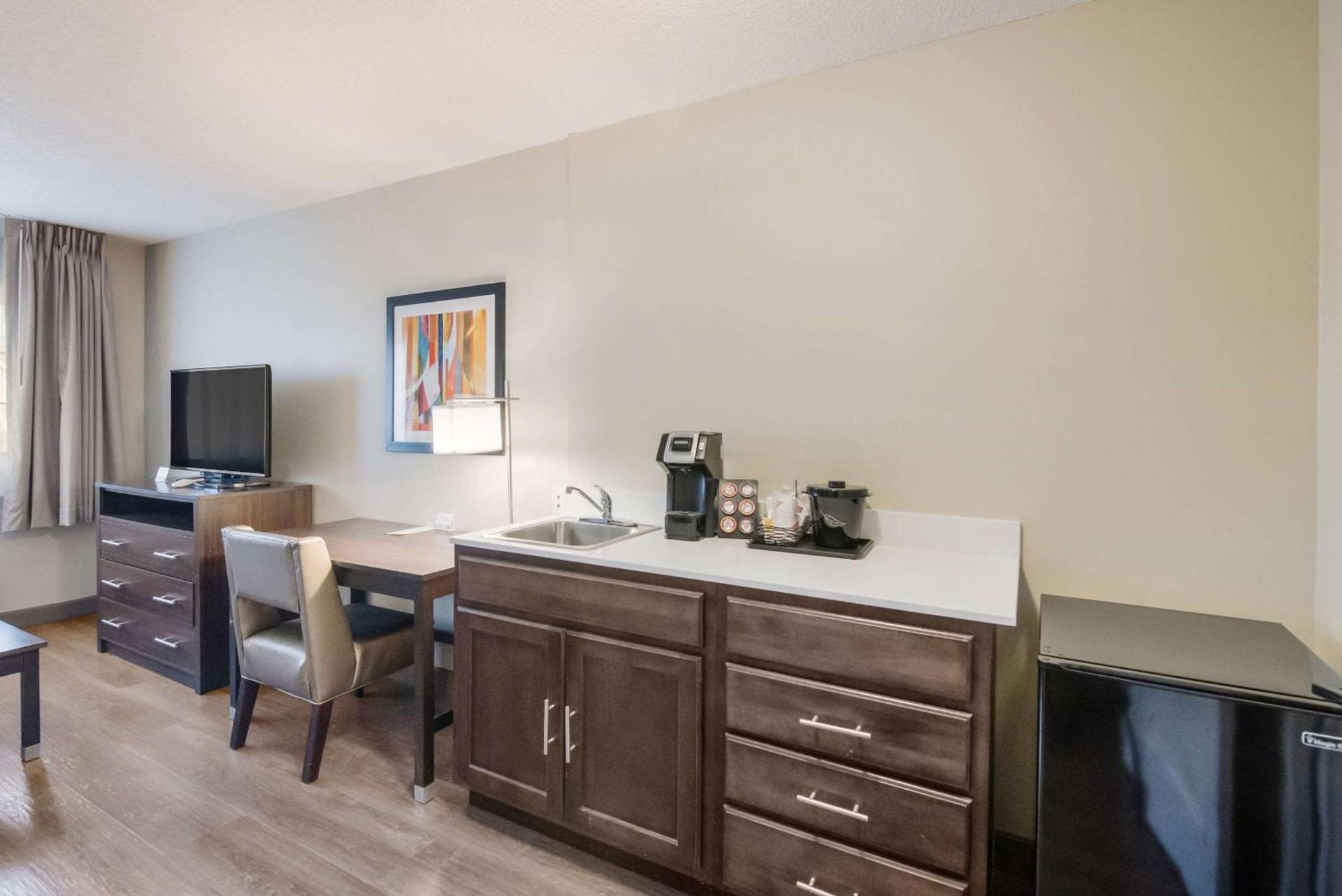 Sleep Inn & Suites Columbus near Fort Benning photo 17