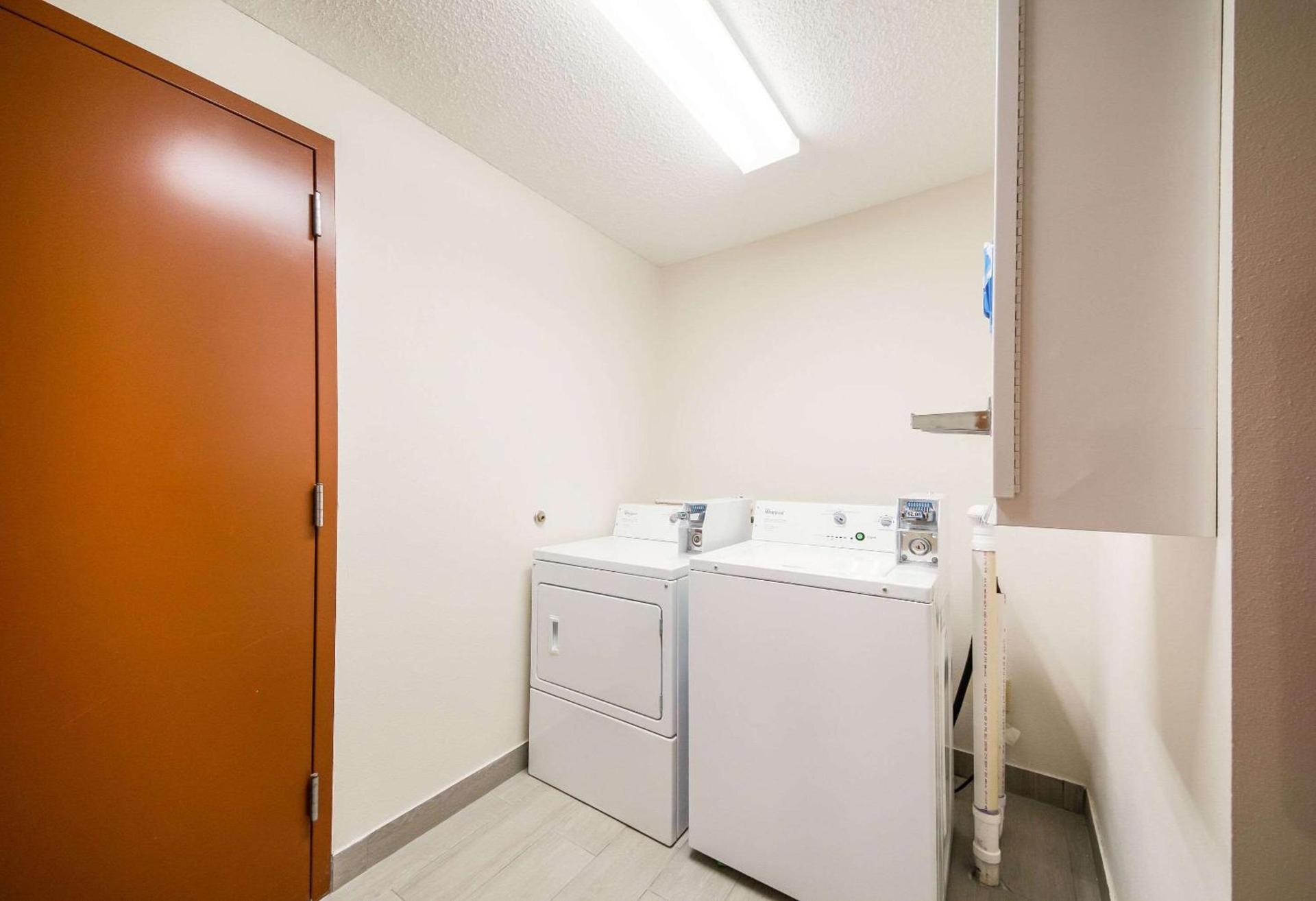 Quality Inn Laredo - Nuevo Laredo photo 28