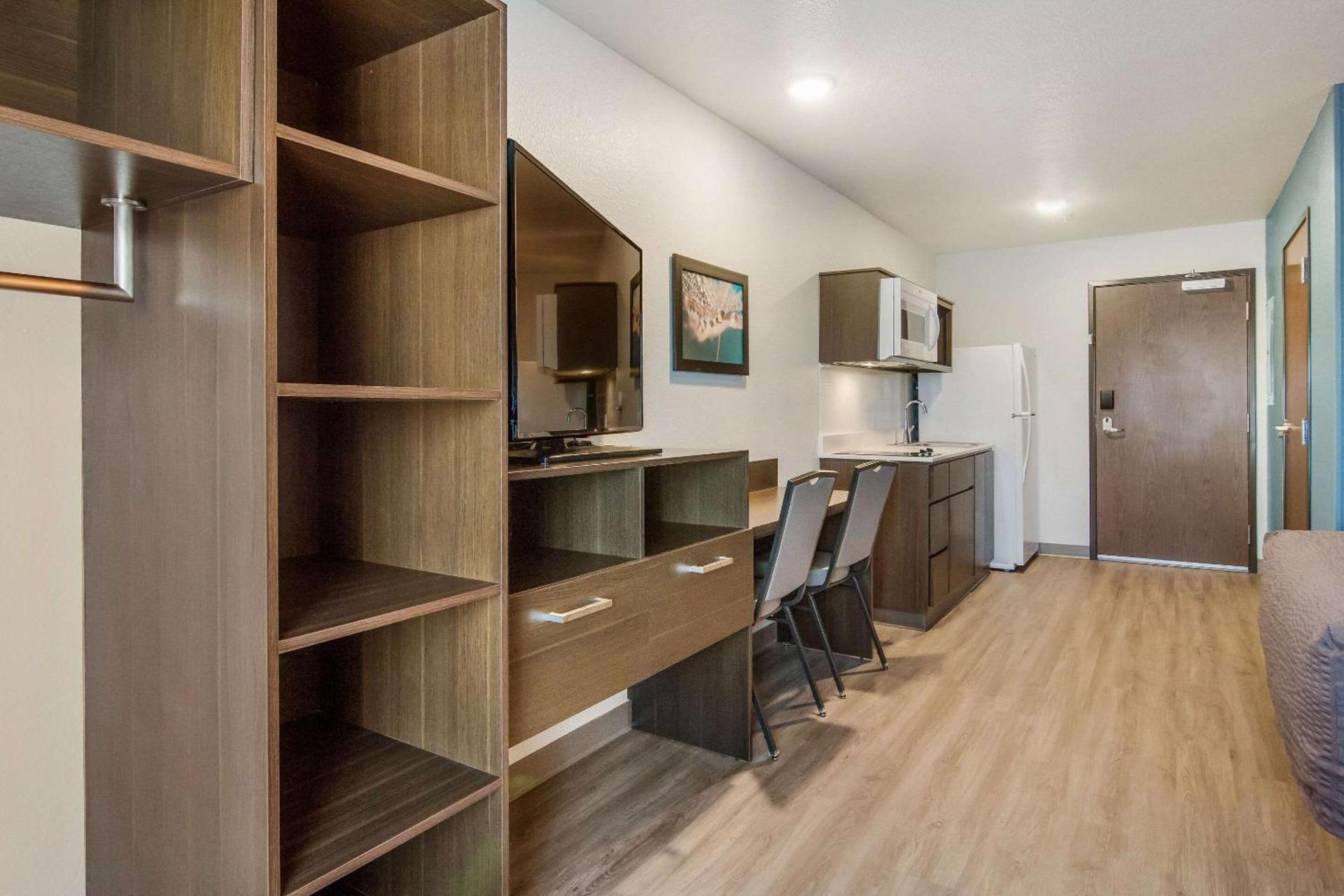WoodSpring Suites Jacksonville Baymeadows photo 22
