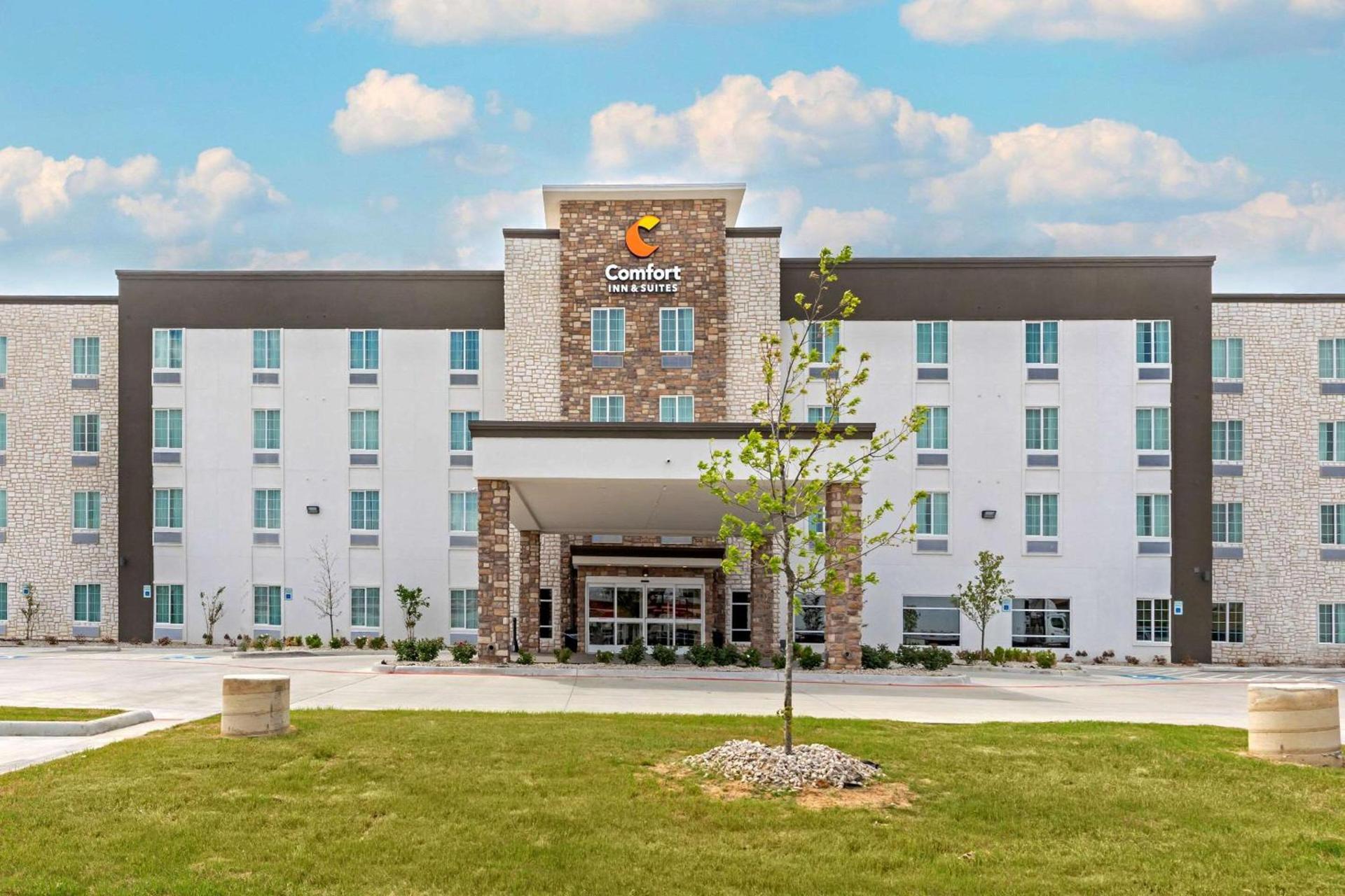 Comfort Inn & Suites Euless DFW West — hotel in Euless