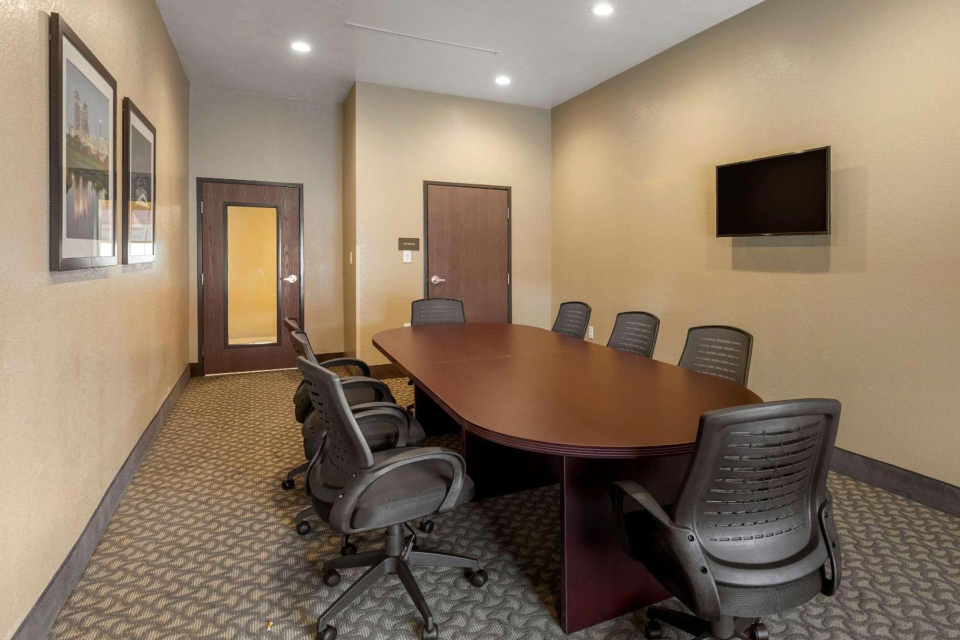 Comfort Inn & Suites Euless DFW West photo 4
