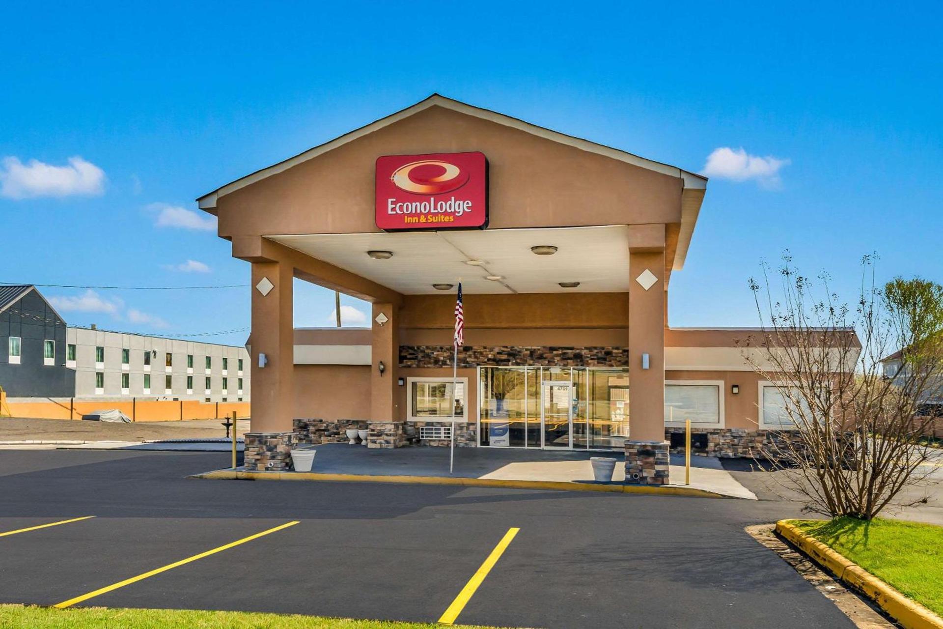 Econo Lodge Inn & Suites Macon West photo 4