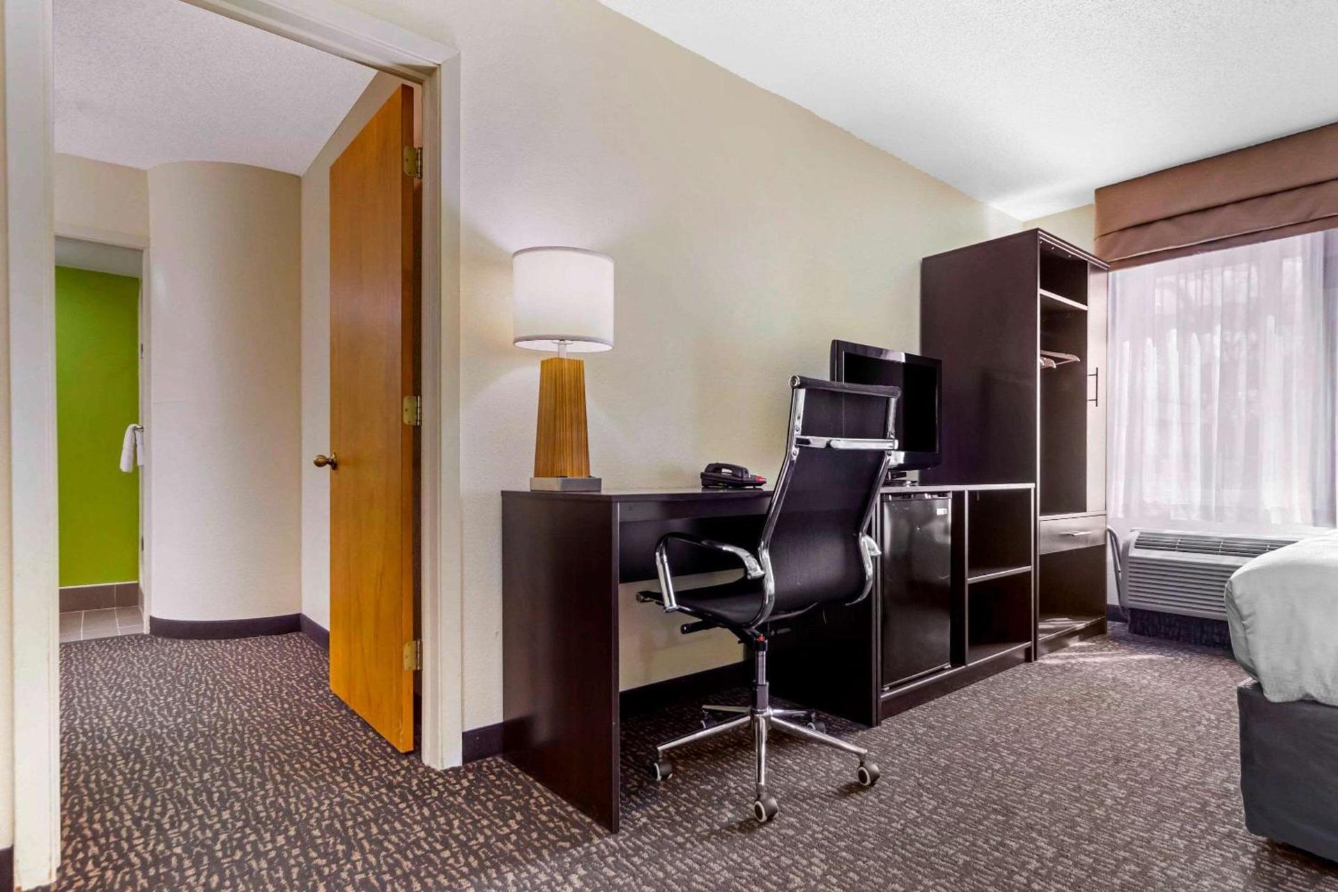 Sleep Inn & Suites Omaha Airport photo 25