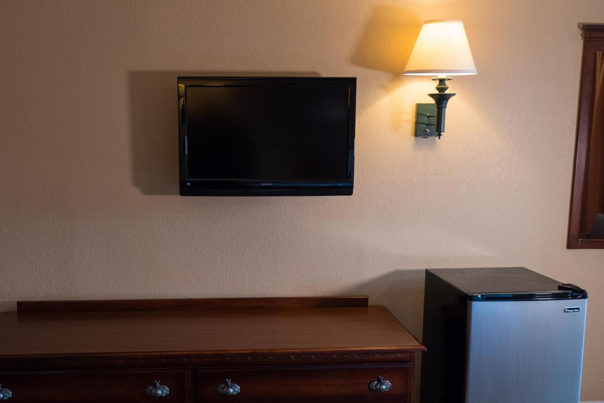 Wild Bear Inn photo 11