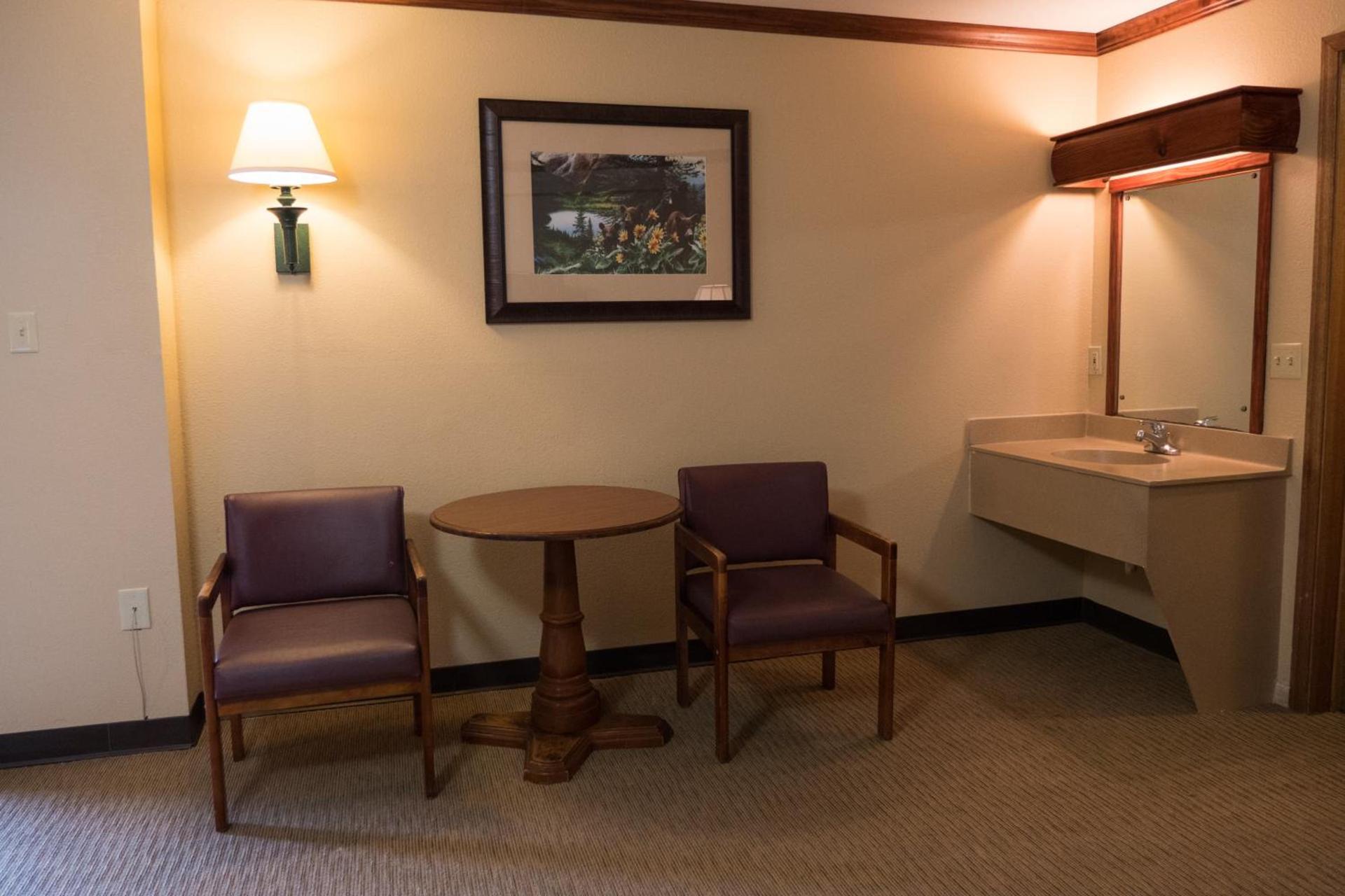 Wild Bear Inn photo 4