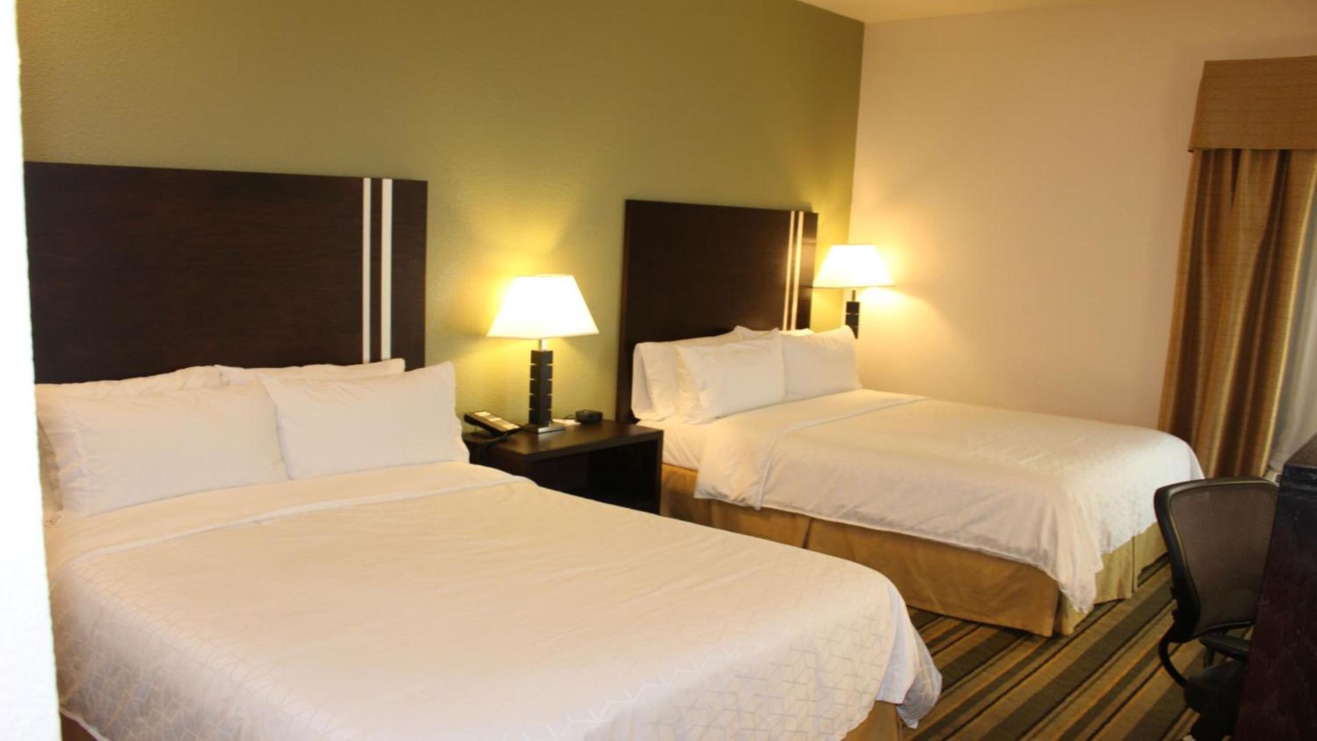Holiday Inn Express Berkeley by IHG photo 32