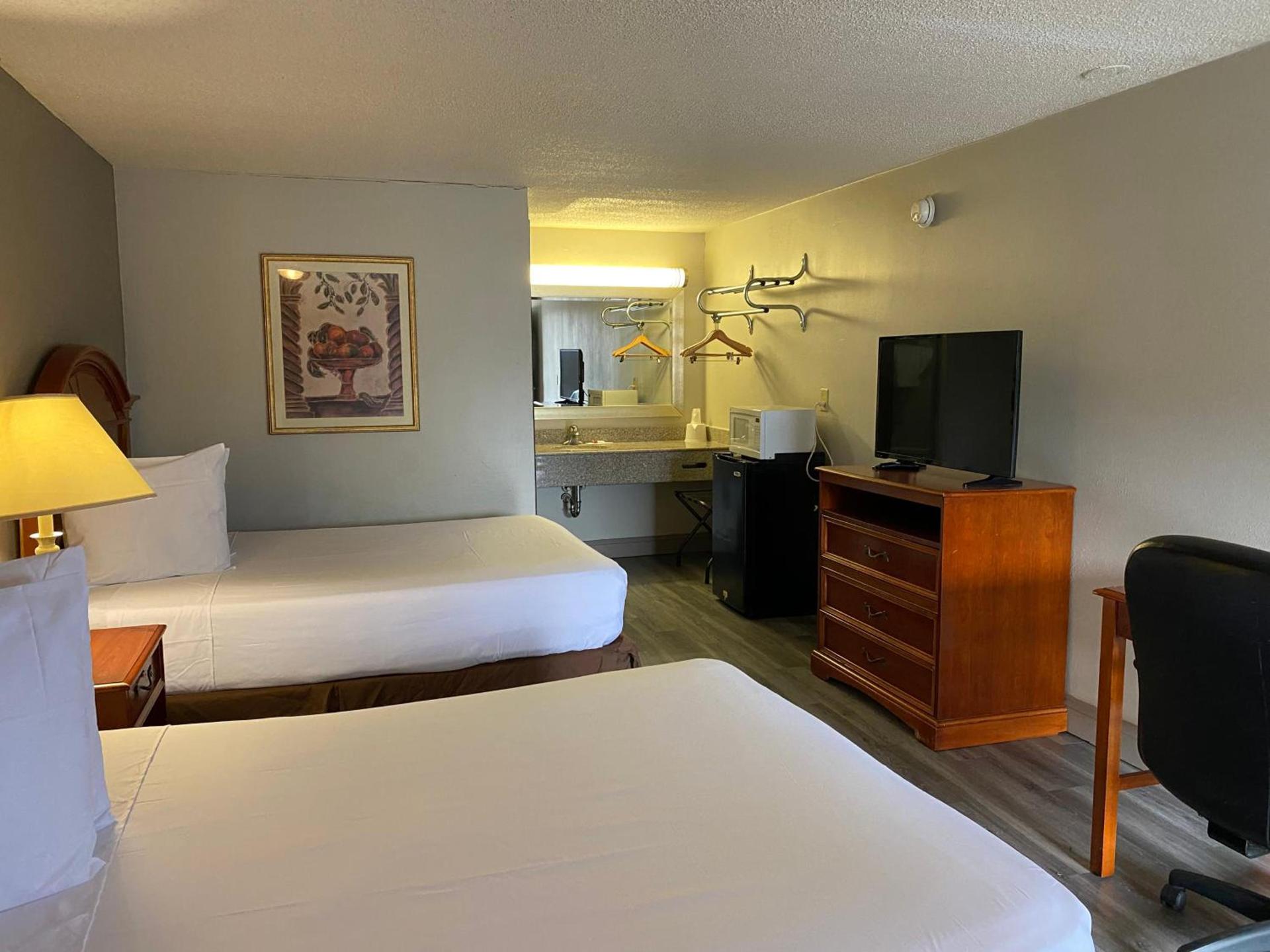 Travelodge by Wyndham Laurel Ft Meade Near NSA photo 18