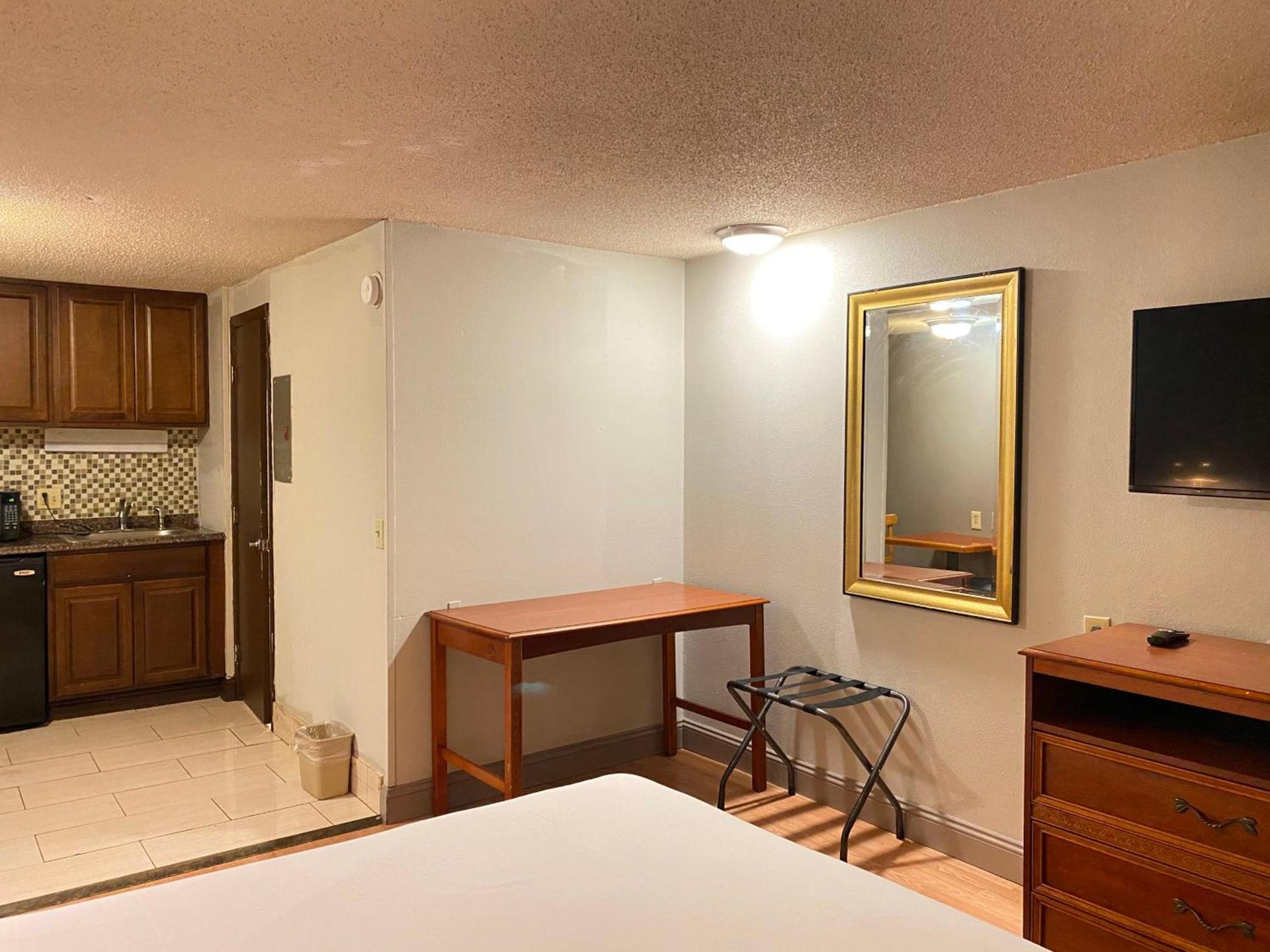 Travelodge by Wyndham Laurel Ft Meade Near NSA photo 31
