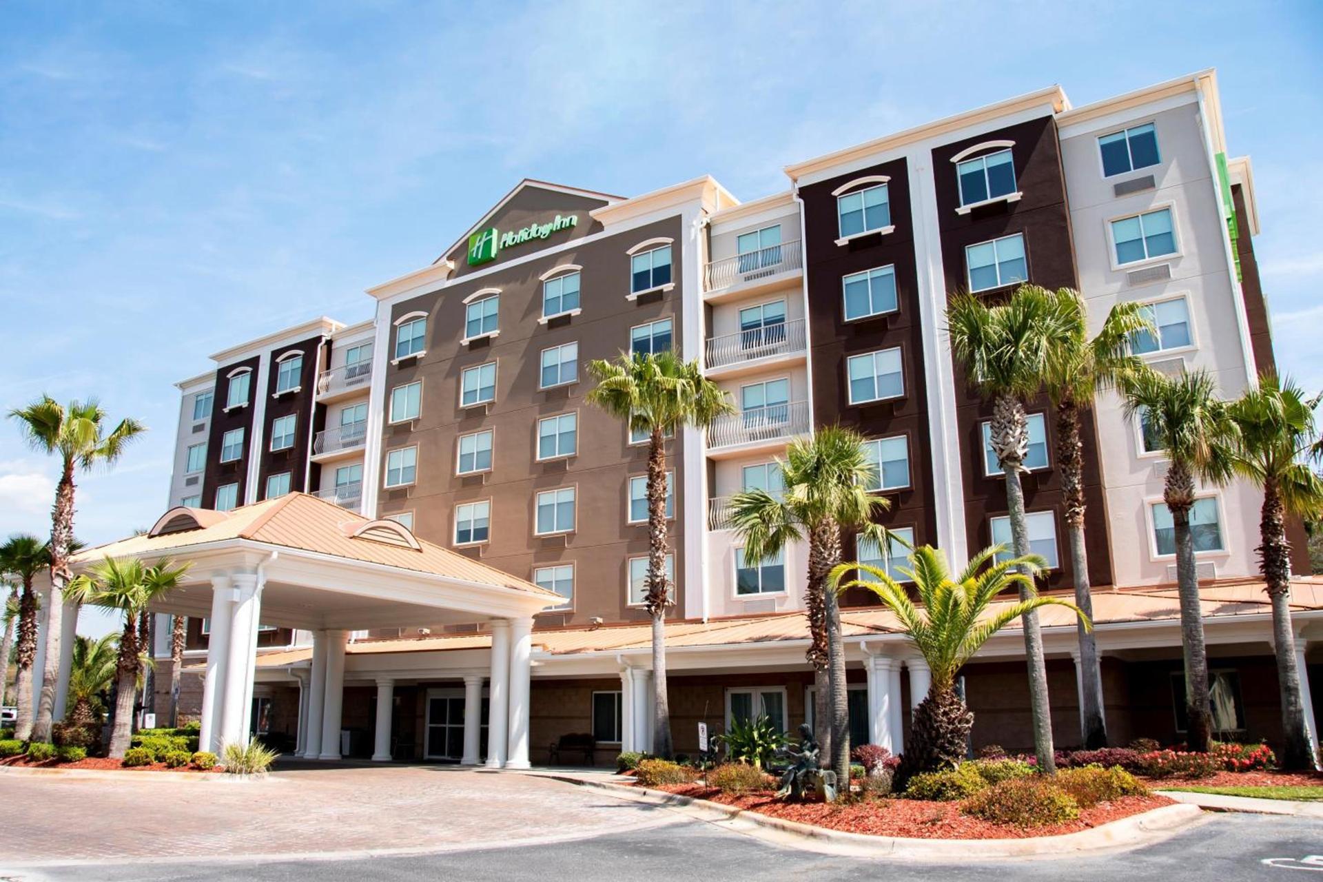 Holiday Inn & Suites Lake City by IHG photo 13