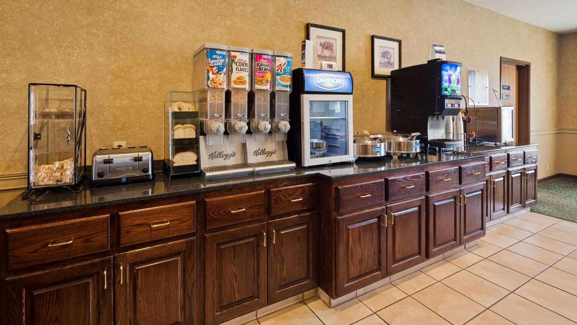 Best Western Penn-Ohio Inn & Suites photo 10