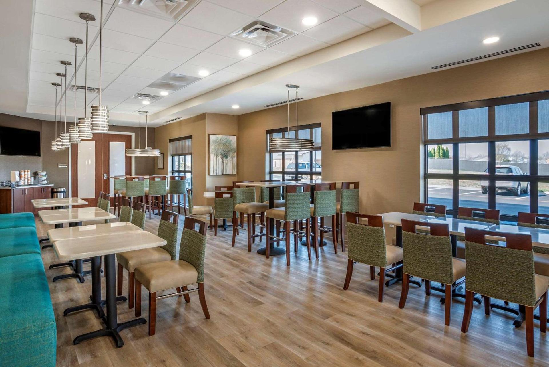 Comfort Inn & Suites Harrisonburg photo 28