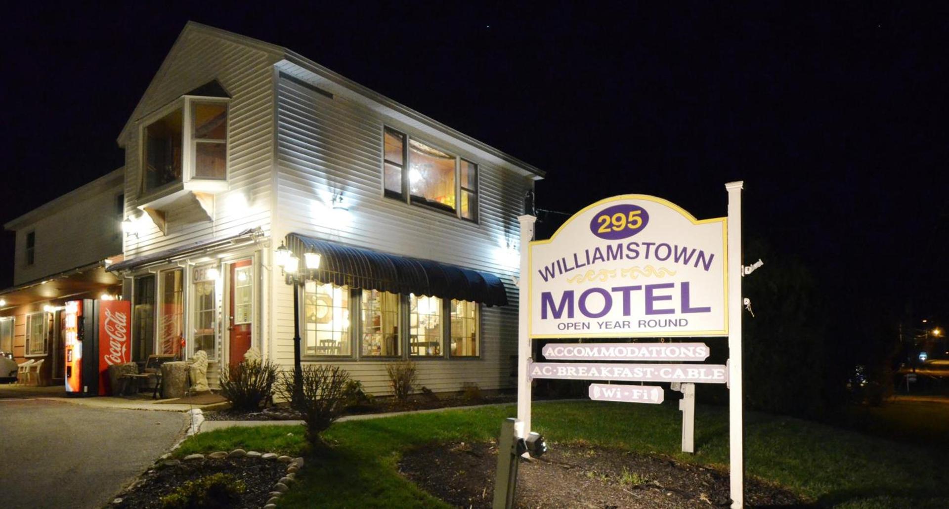 Williamstown Motel photo 8