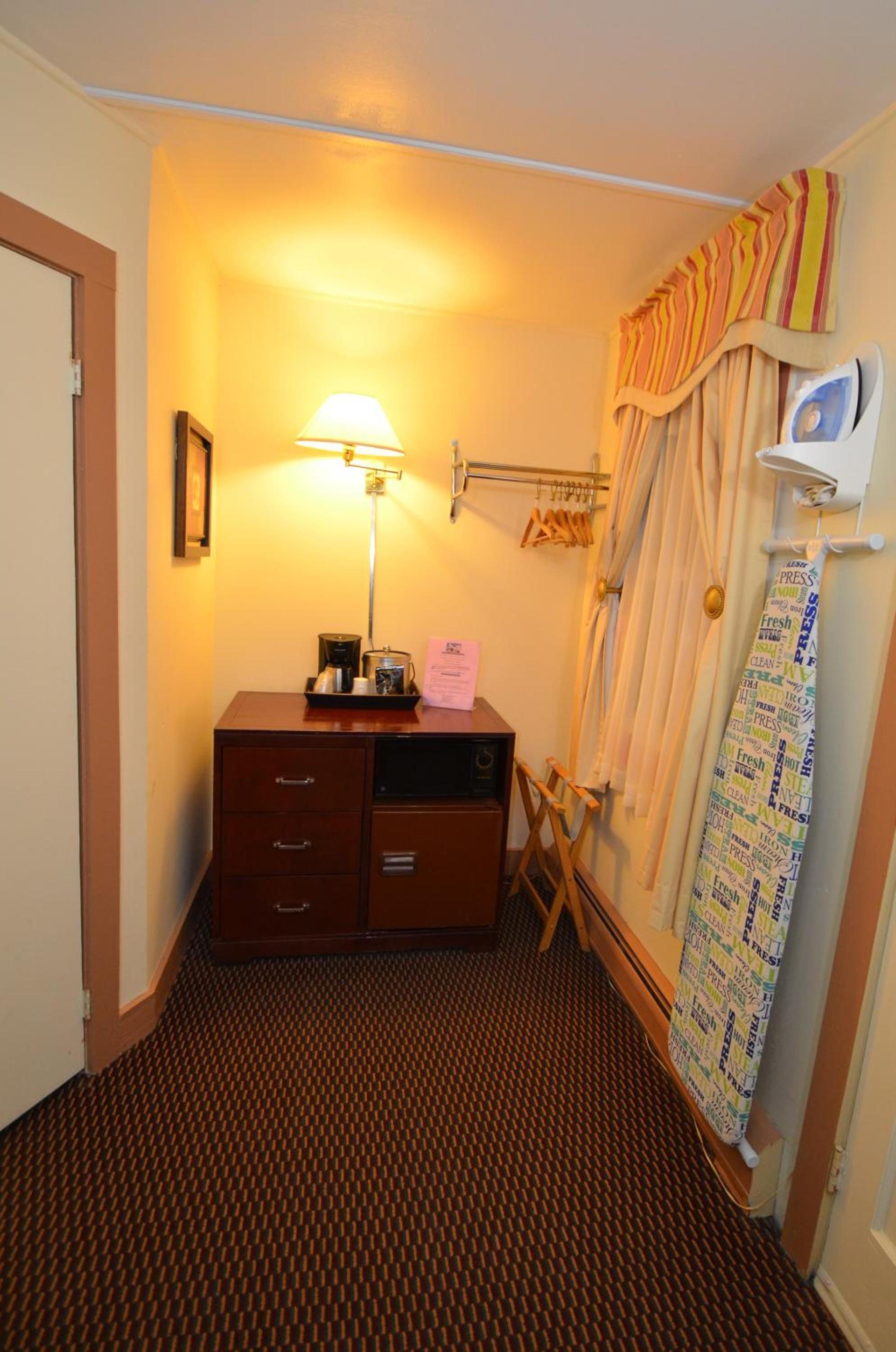 Williamstown Motel photo 16