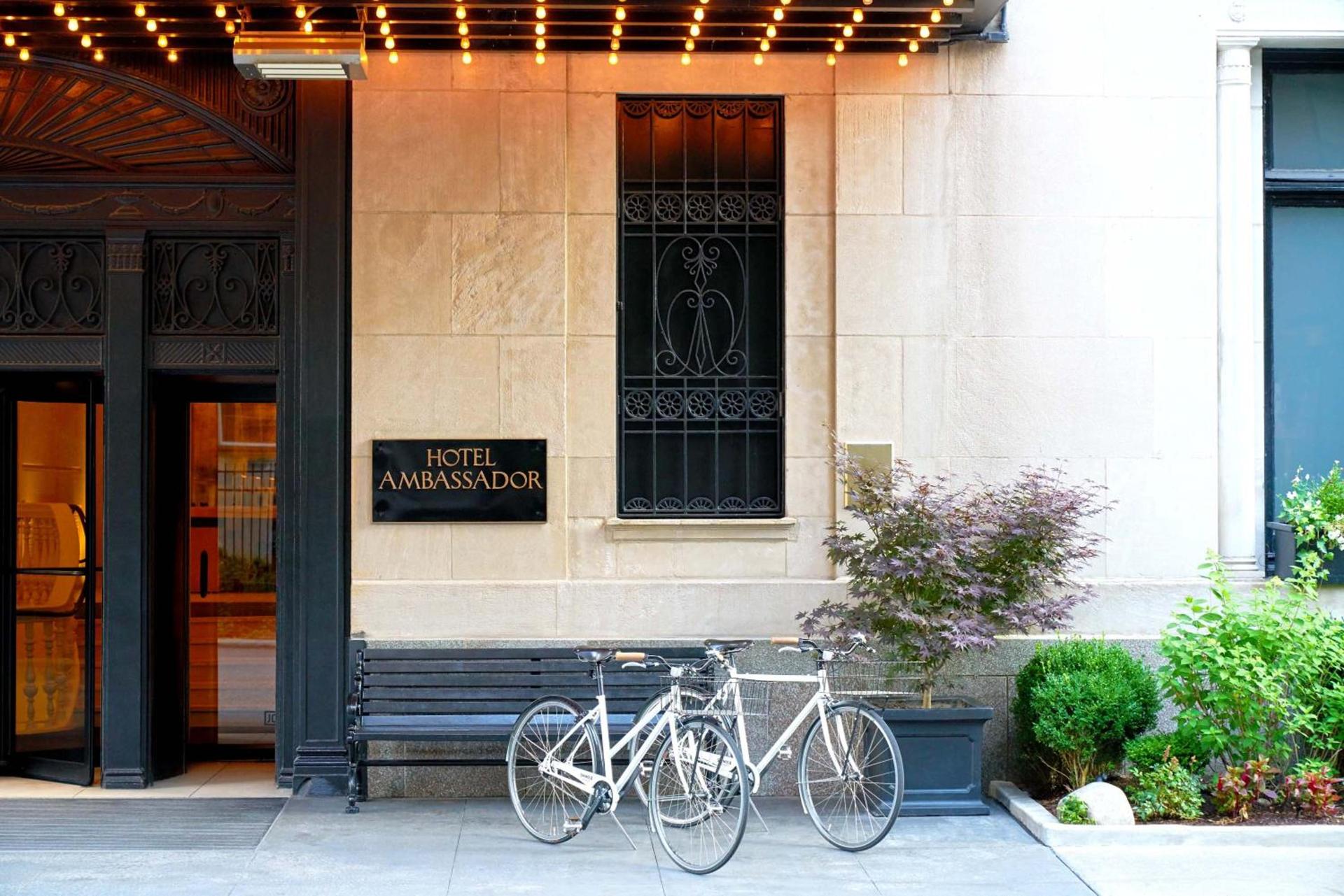 Ambassador Chicago, part of JdV by Hyatt photo 27