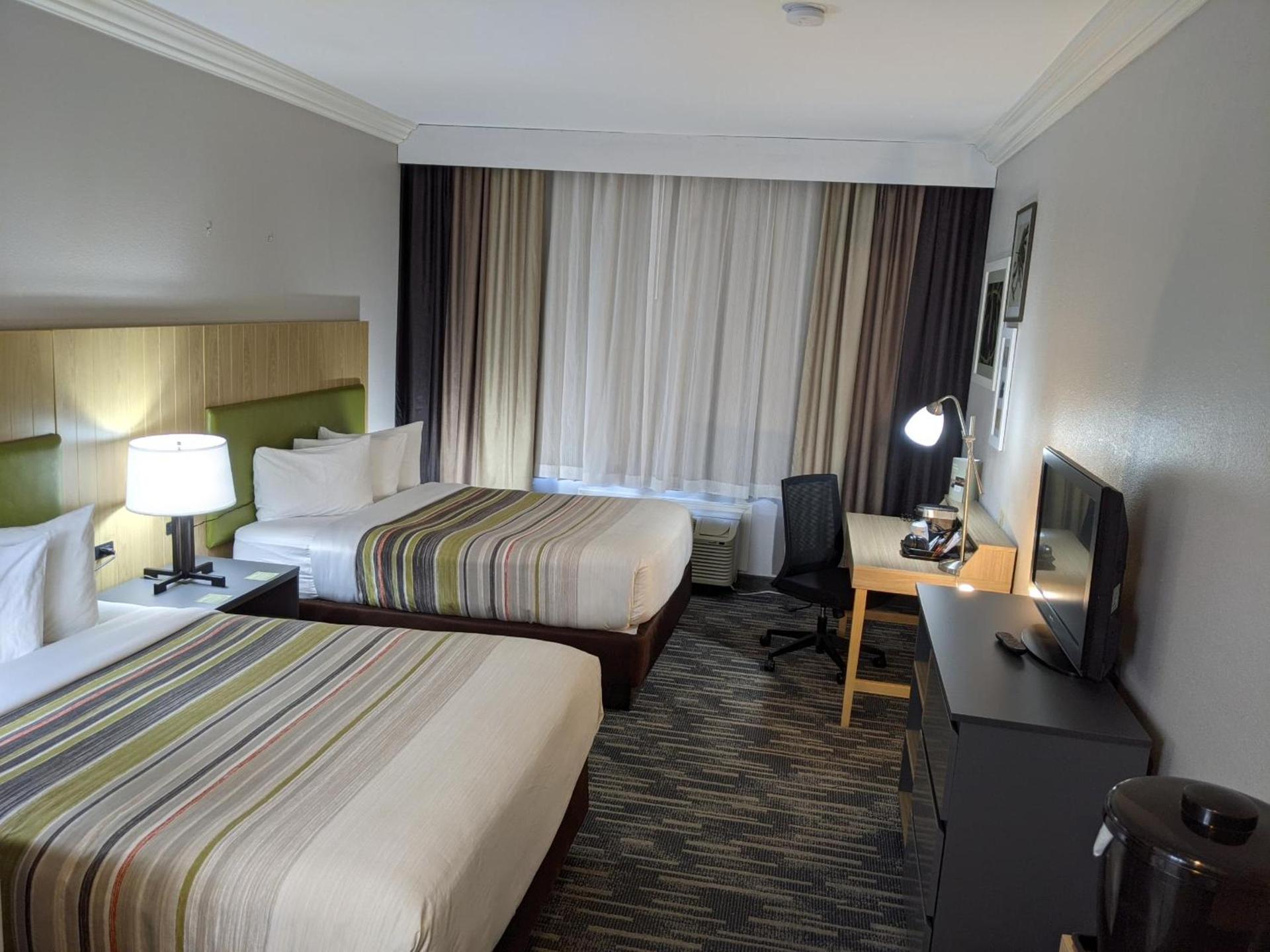 Country Inn & Suites by Radisson, Nashville, TN photo 16