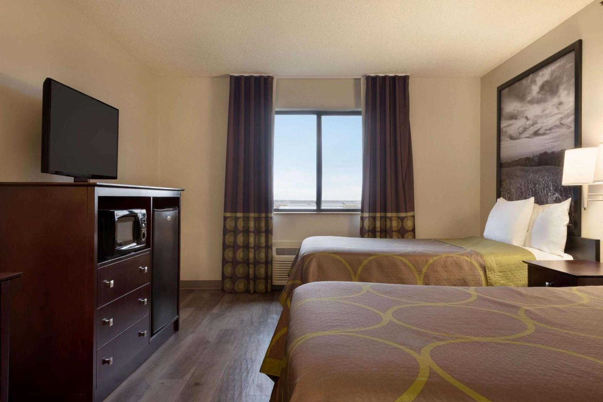 Super 8 by Wyndham Bethany MO photo 14