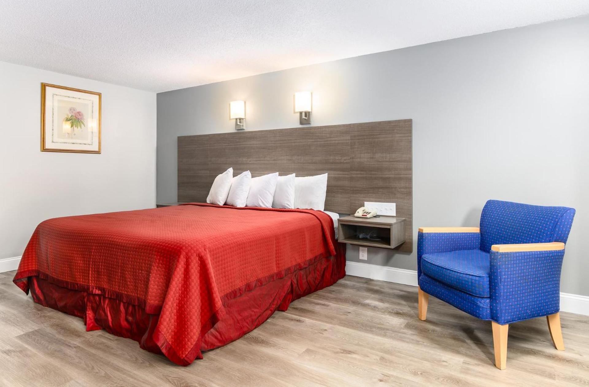 Captains Quarters Motel & Conference Center photo 19