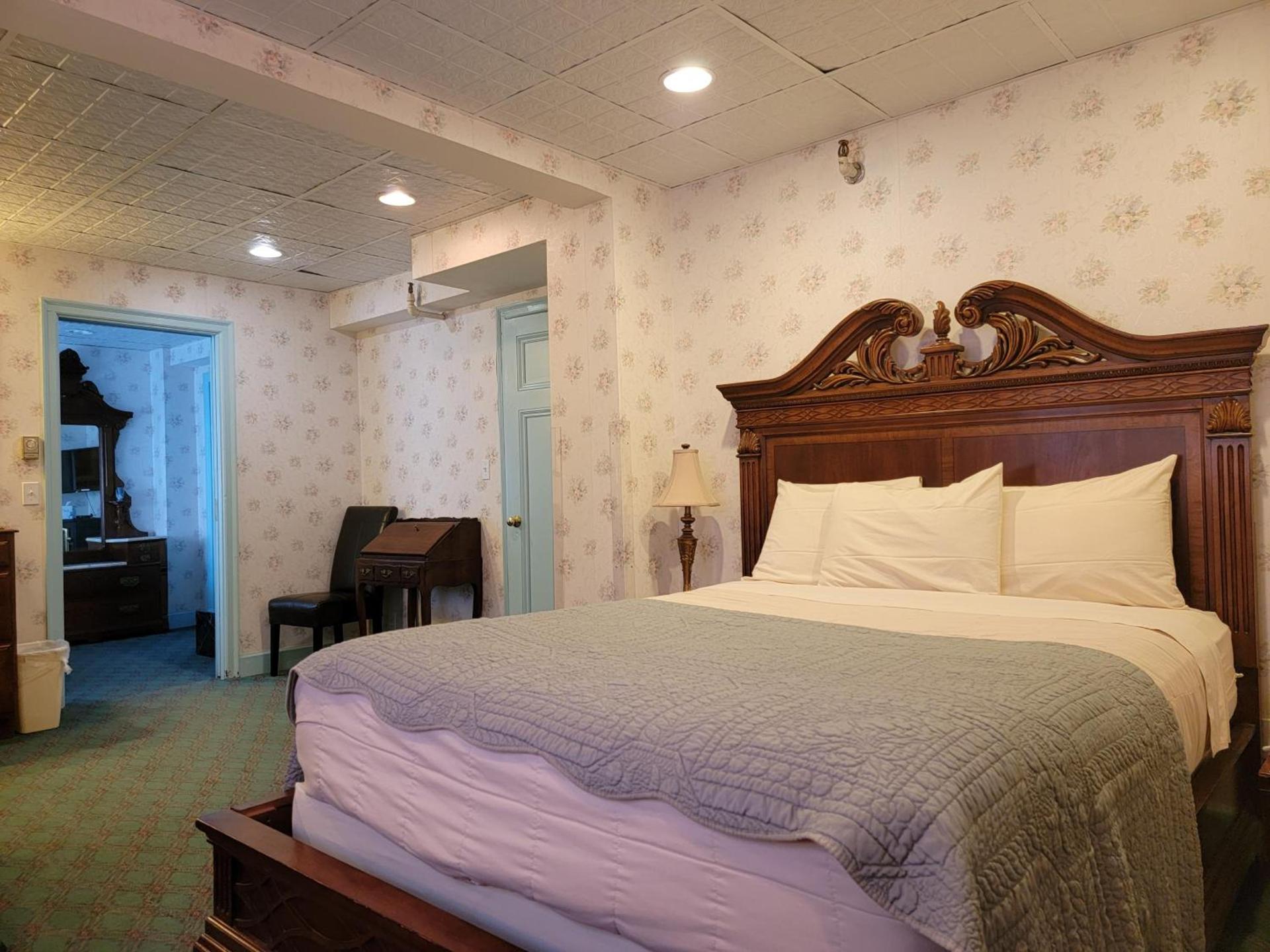 Lowell Inn photo 51
