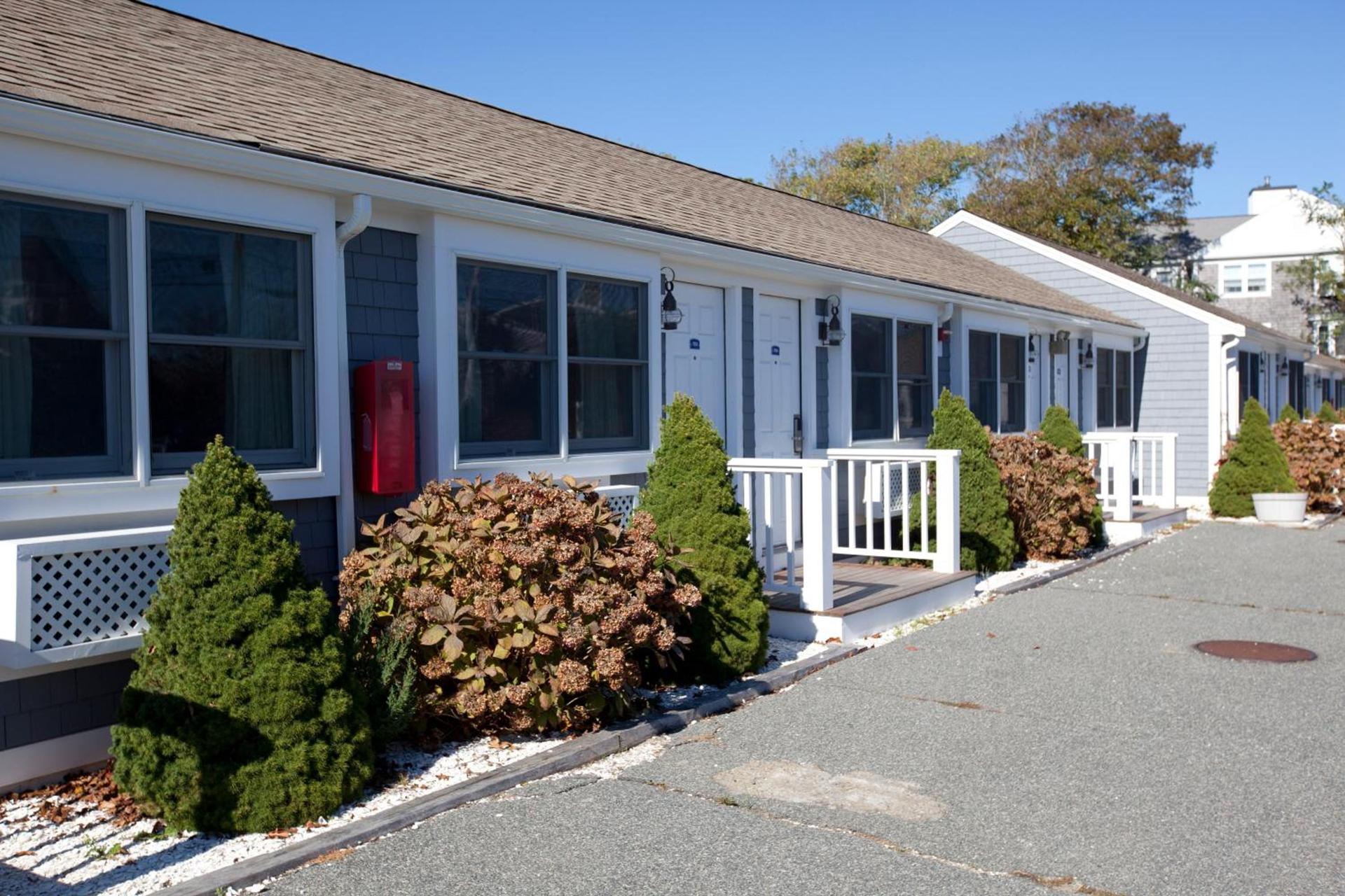 Edgewater Beach Resort photo 6