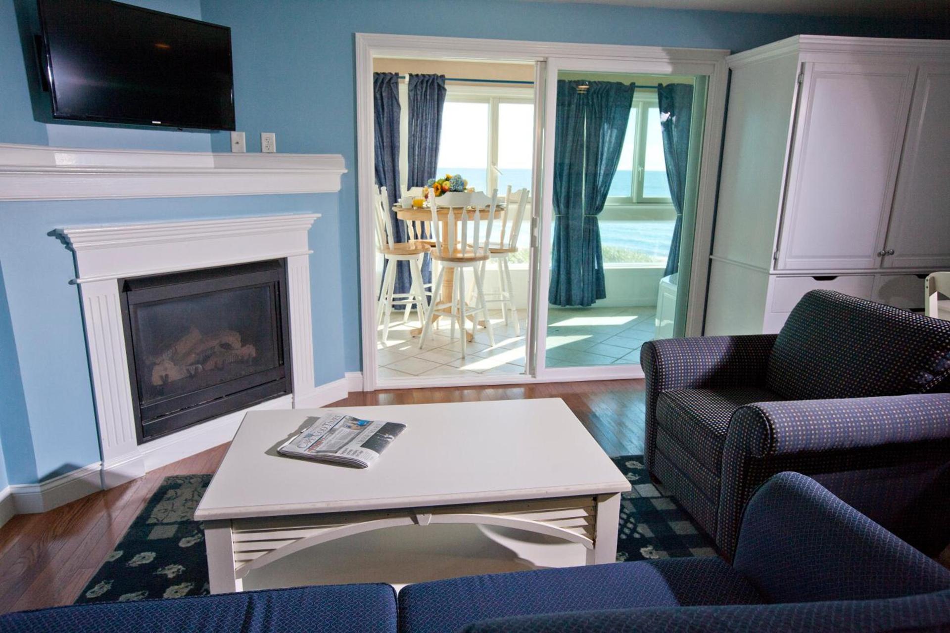 Edgewater Beach Resort photo 8