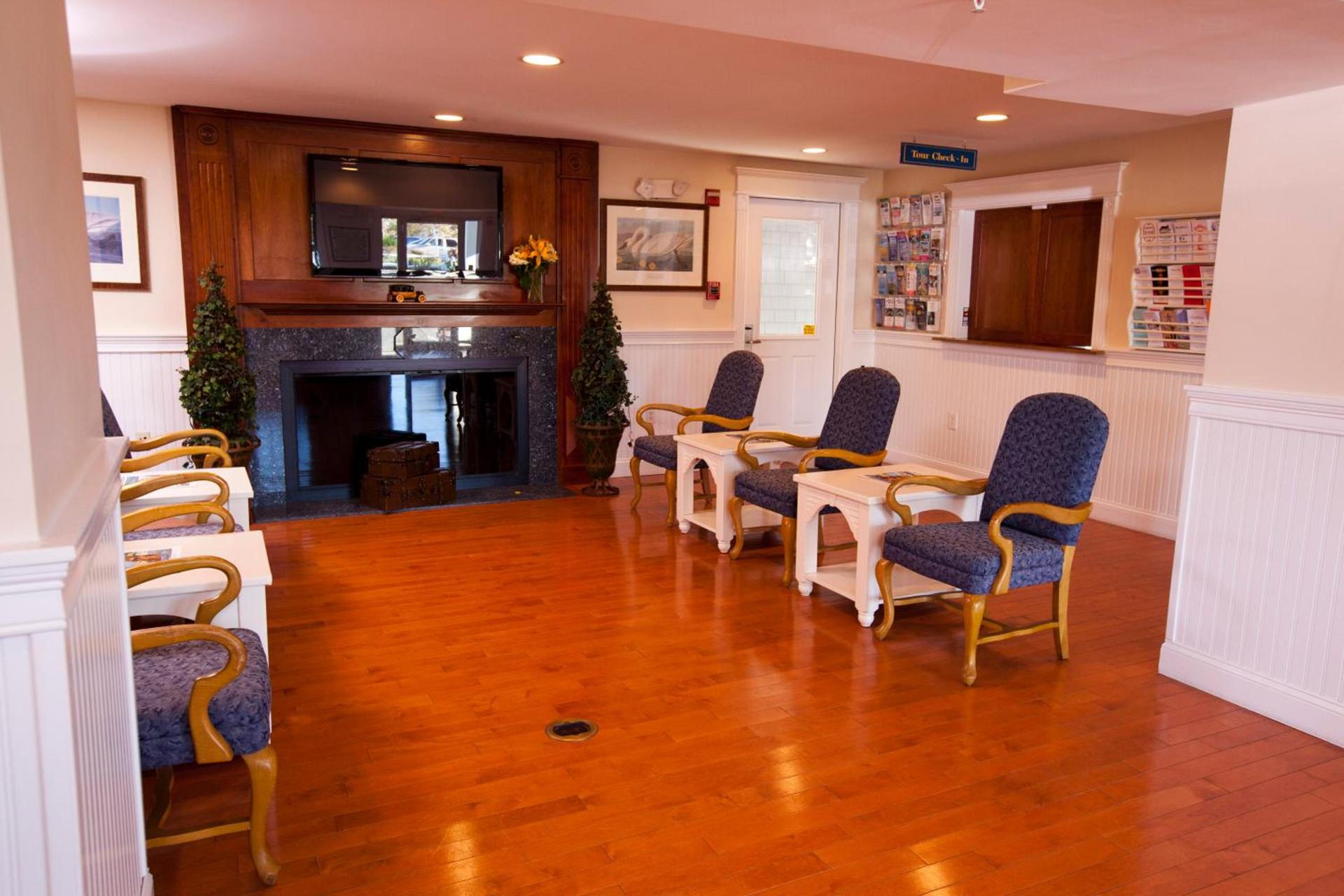Edgewater Beach Resort photo 16