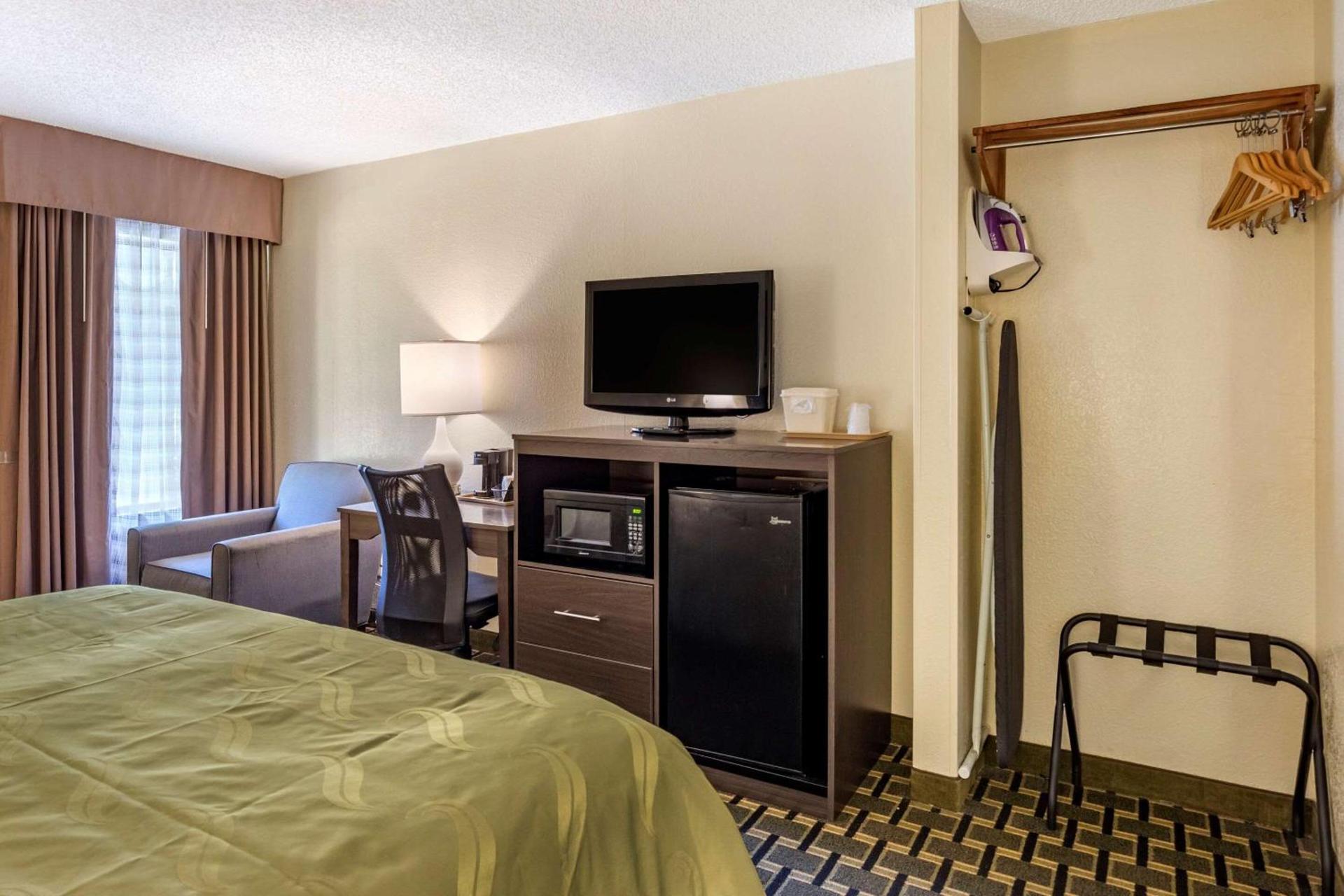 Quality Inn Duluth - Atlanta Northeast photo 6