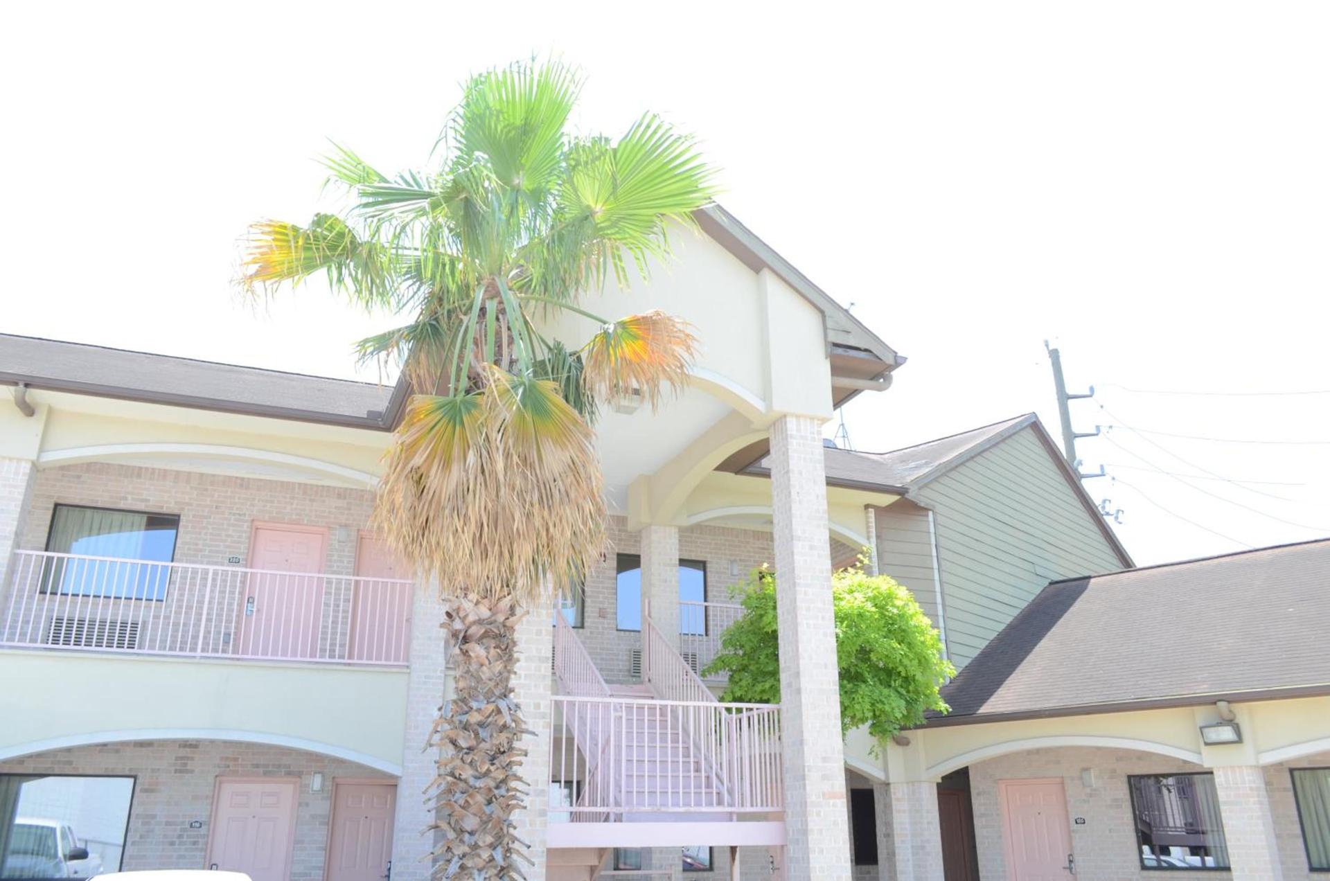 Texan Inn & Suites photo 13