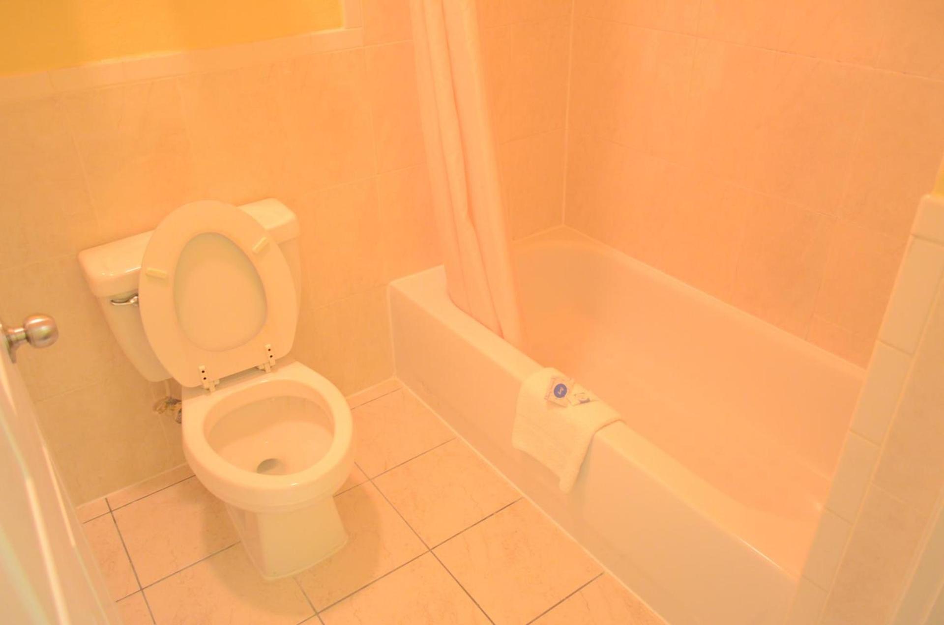 Texan Inn & Suites photo 16