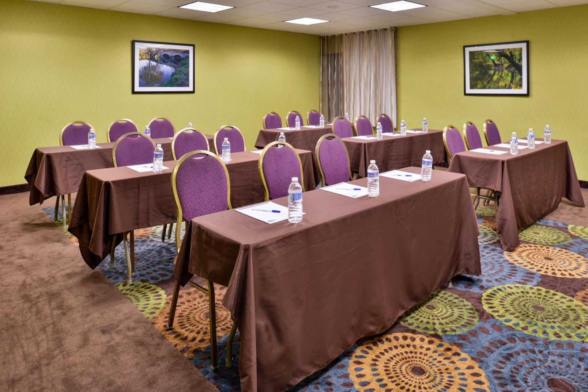 Holiday Inn Express Hunt Valley by IHG photo 19