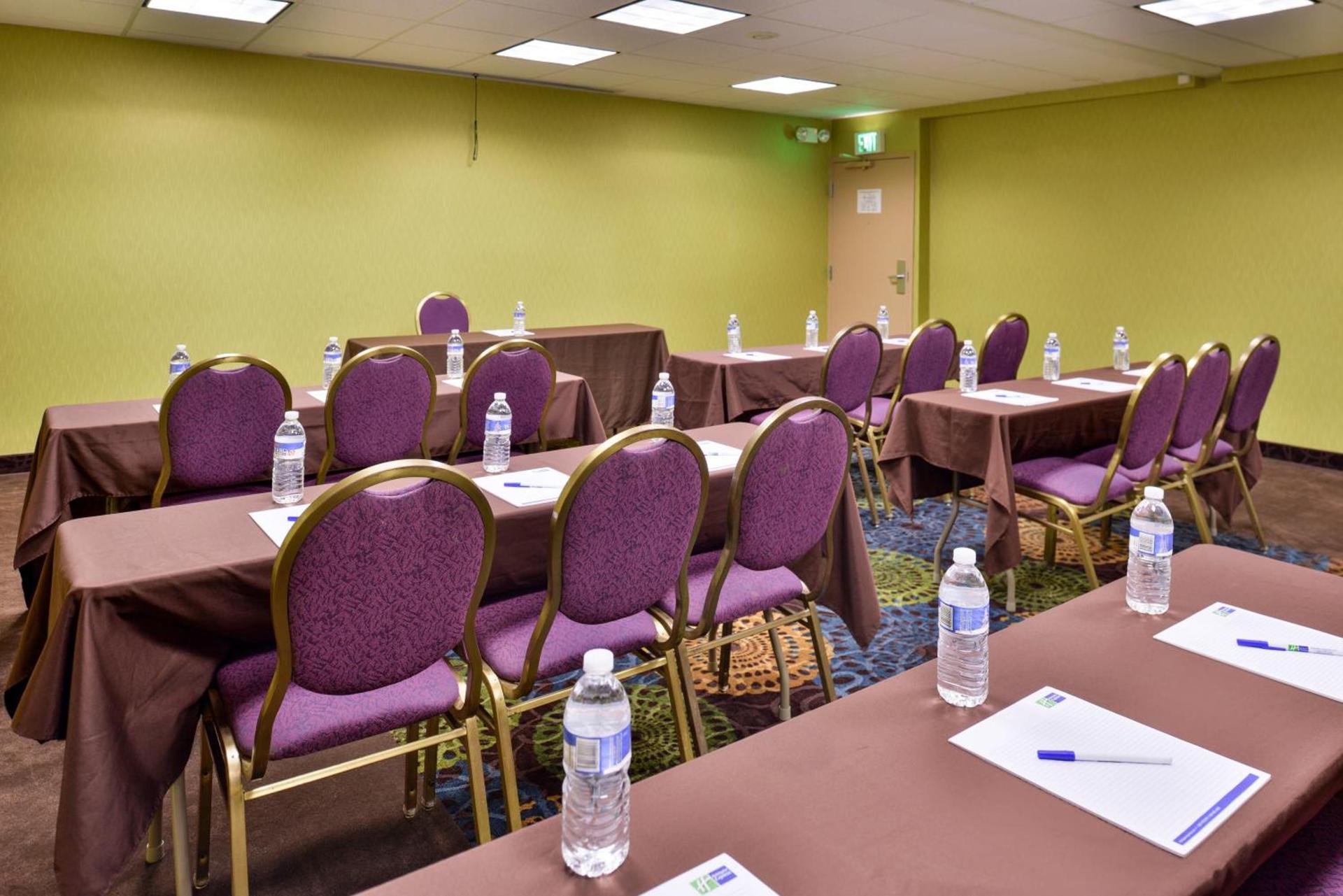 Holiday Inn Express Hunt Valley by IHG photo 21
