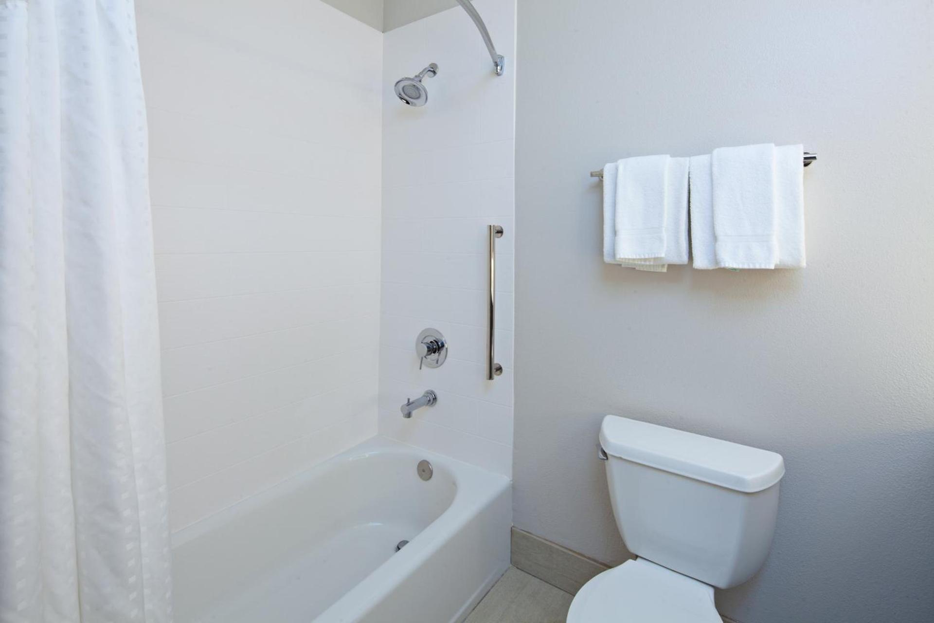 Holiday Inn Express & Suites Rancho Mirage - Palm Spgs Area by IHG photo 15