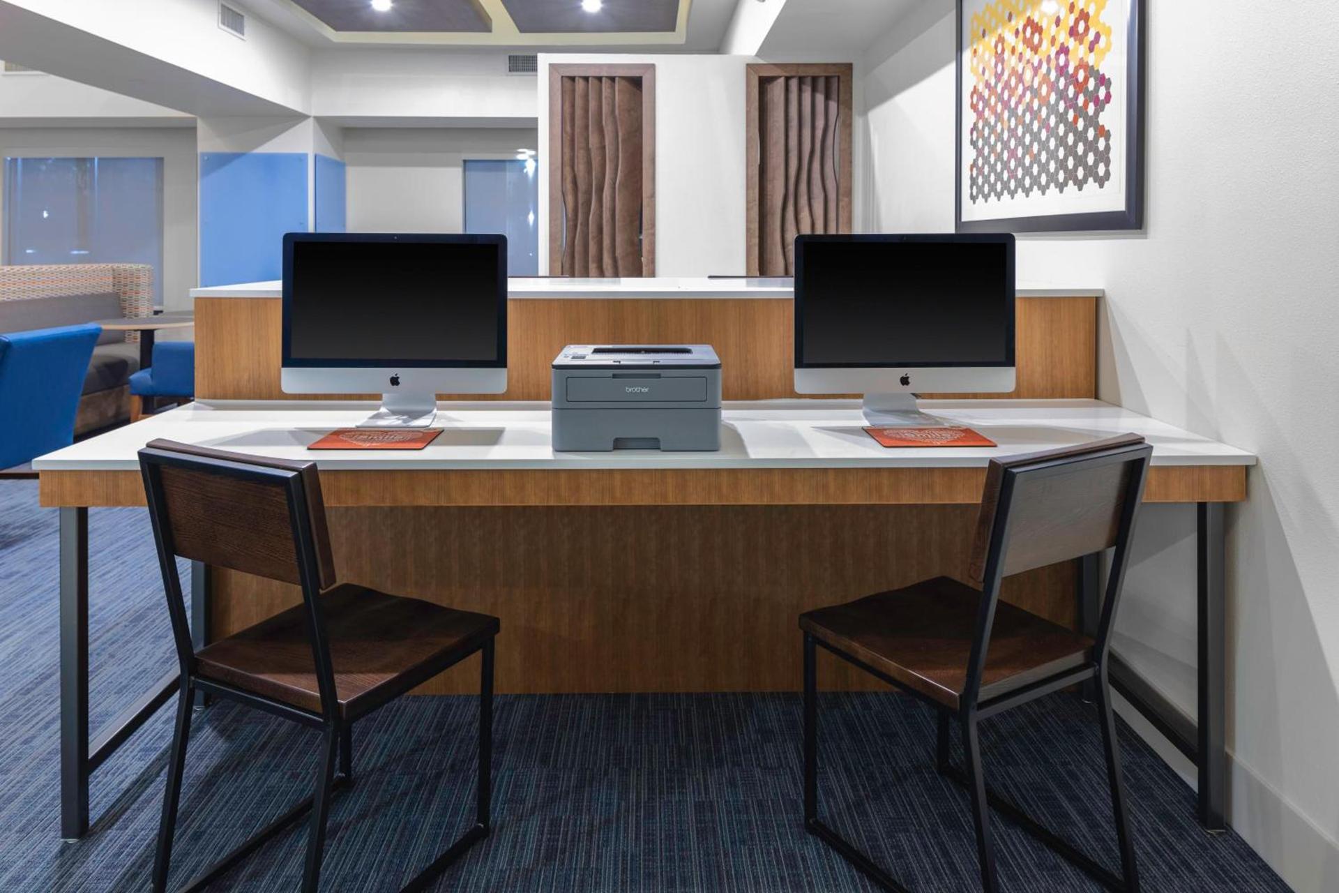 Holiday Inn Express Hotel & Suites Cordele North by IHG photo 23