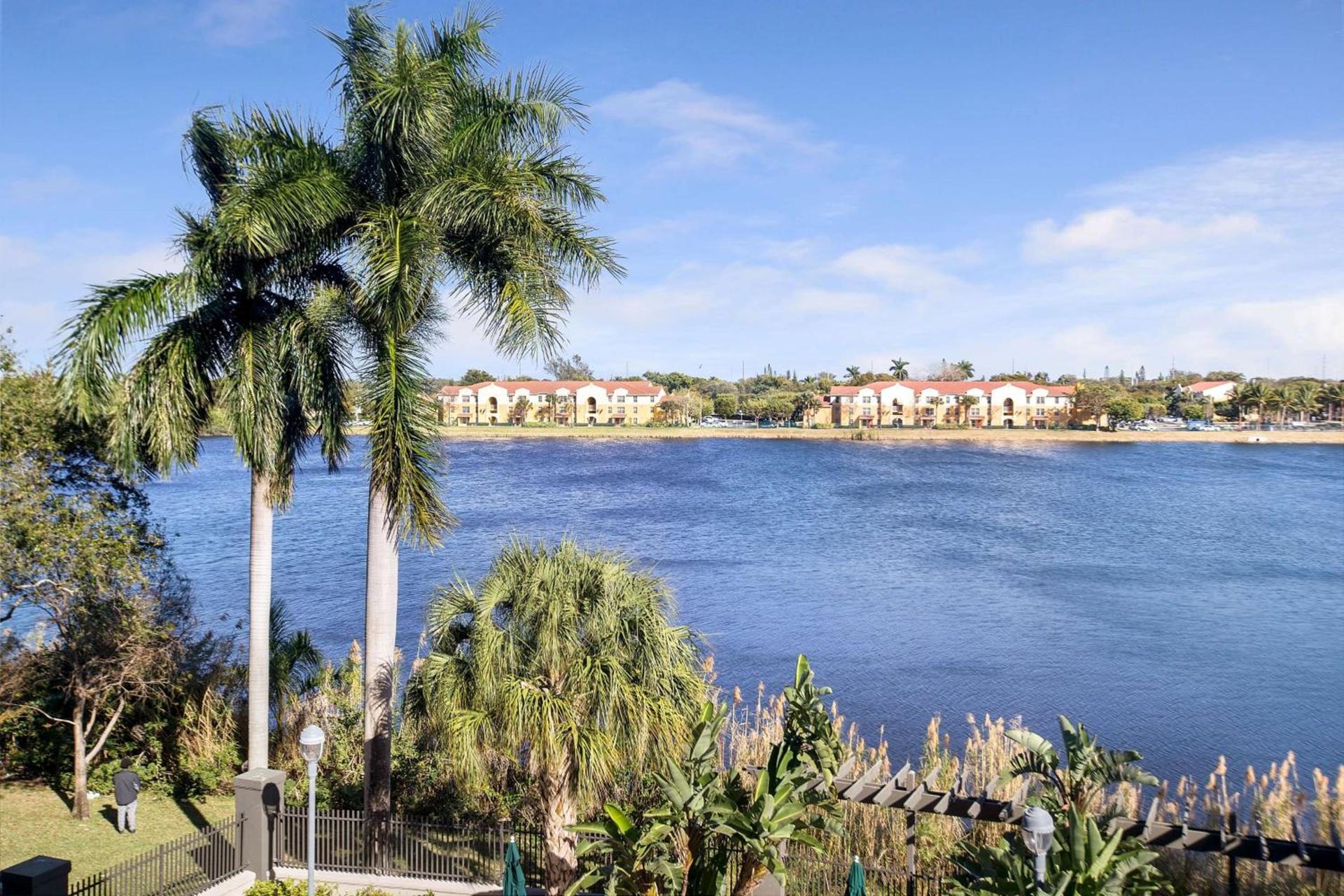 La Quinta by Wyndham Ft. Lauderdale Airport photo 6