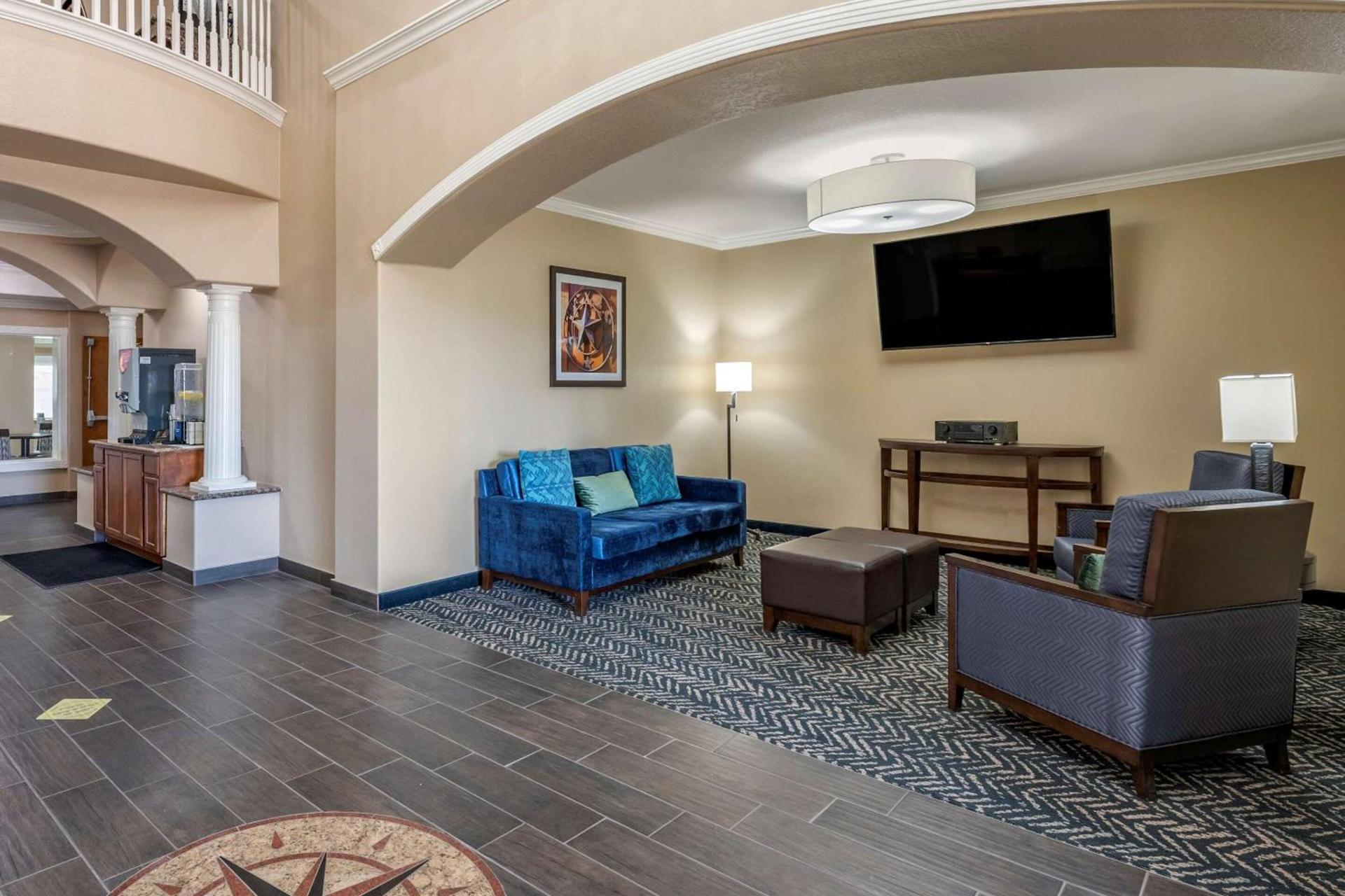 Comfort Inn & Suites Lubbock West photo 4