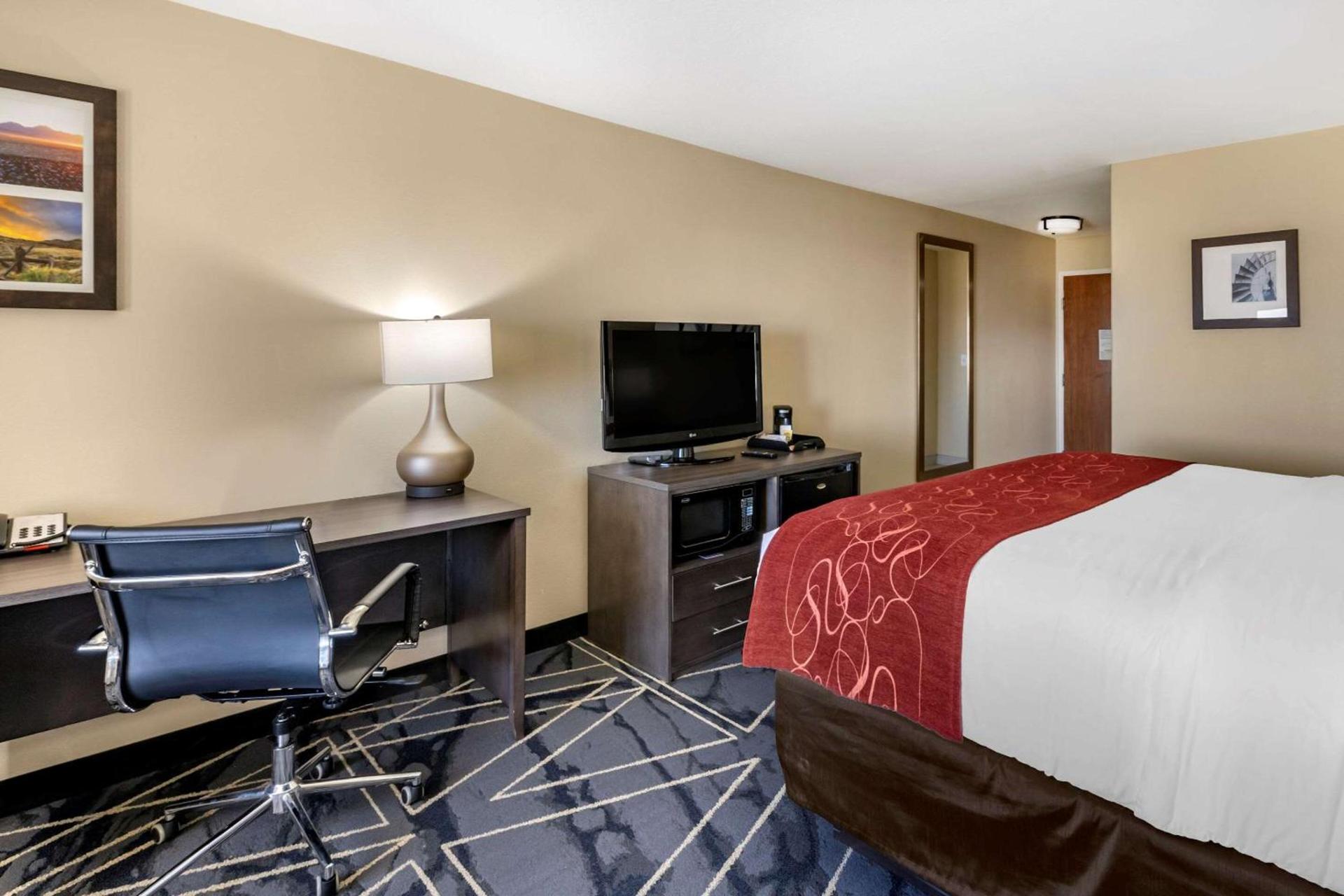 Comfort Inn & Suites Lubbock West photo 7