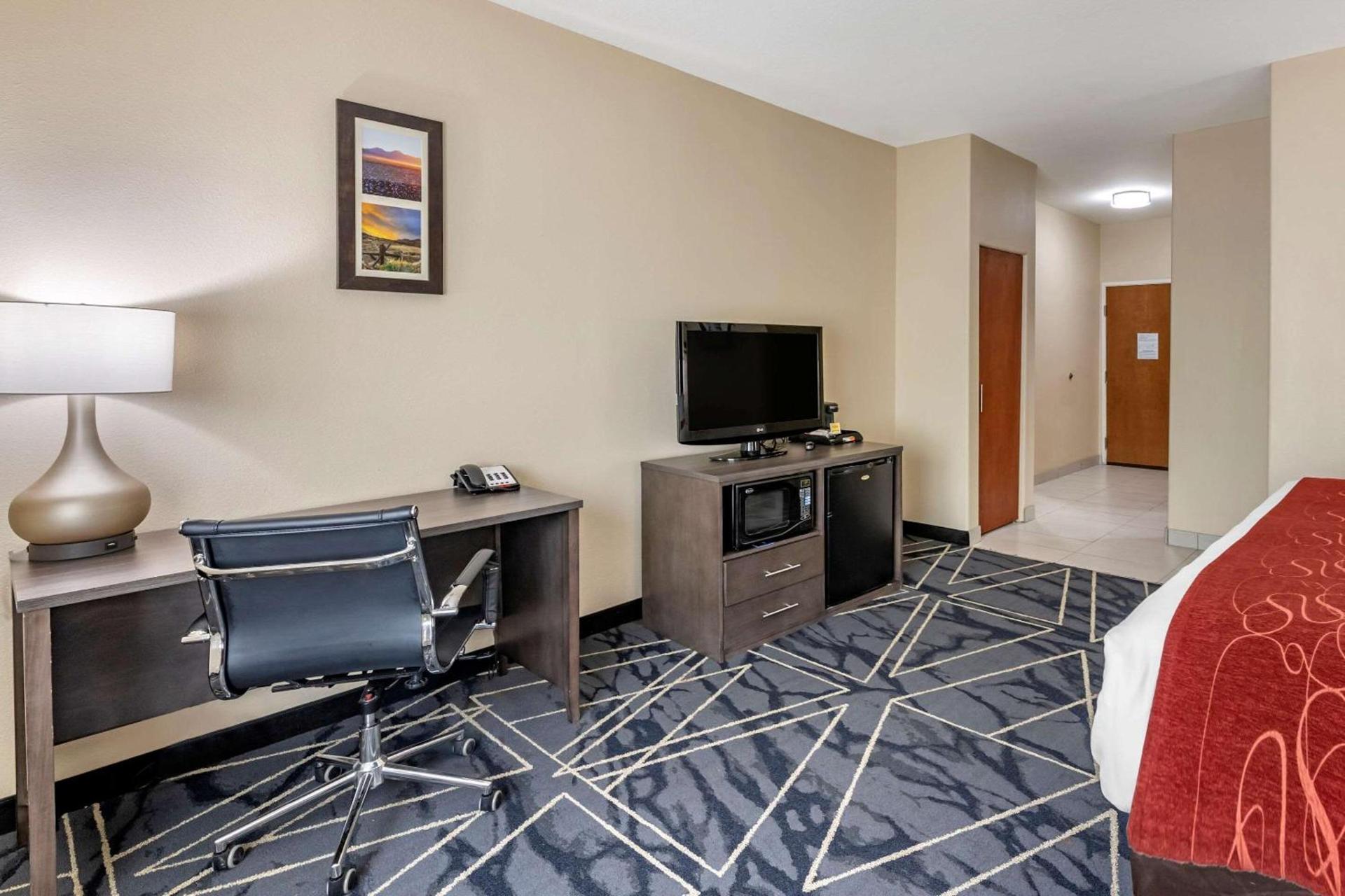 Comfort Inn & Suites Lubbock West photo 15