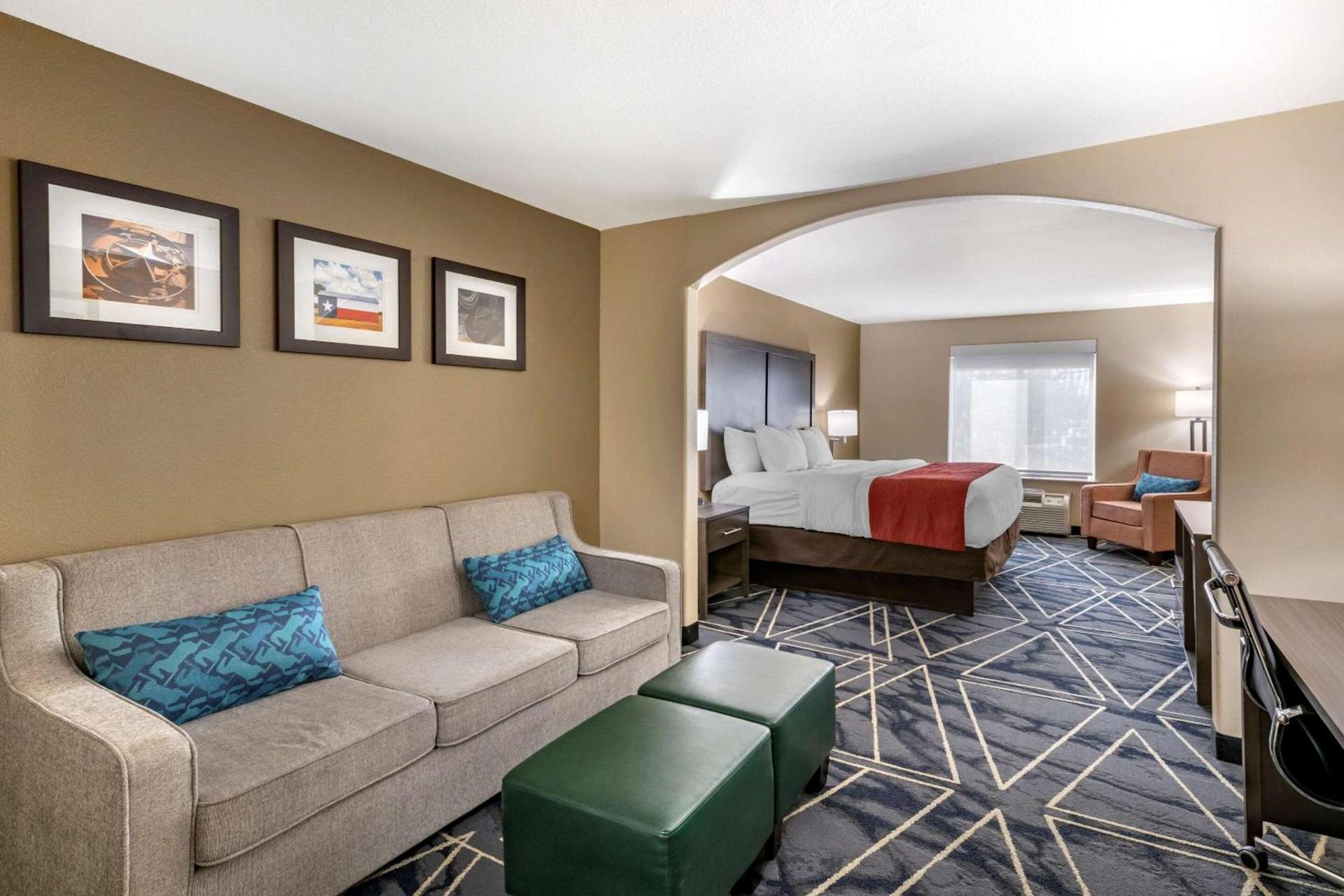 Comfort Inn & Suites Lubbock West photo 22