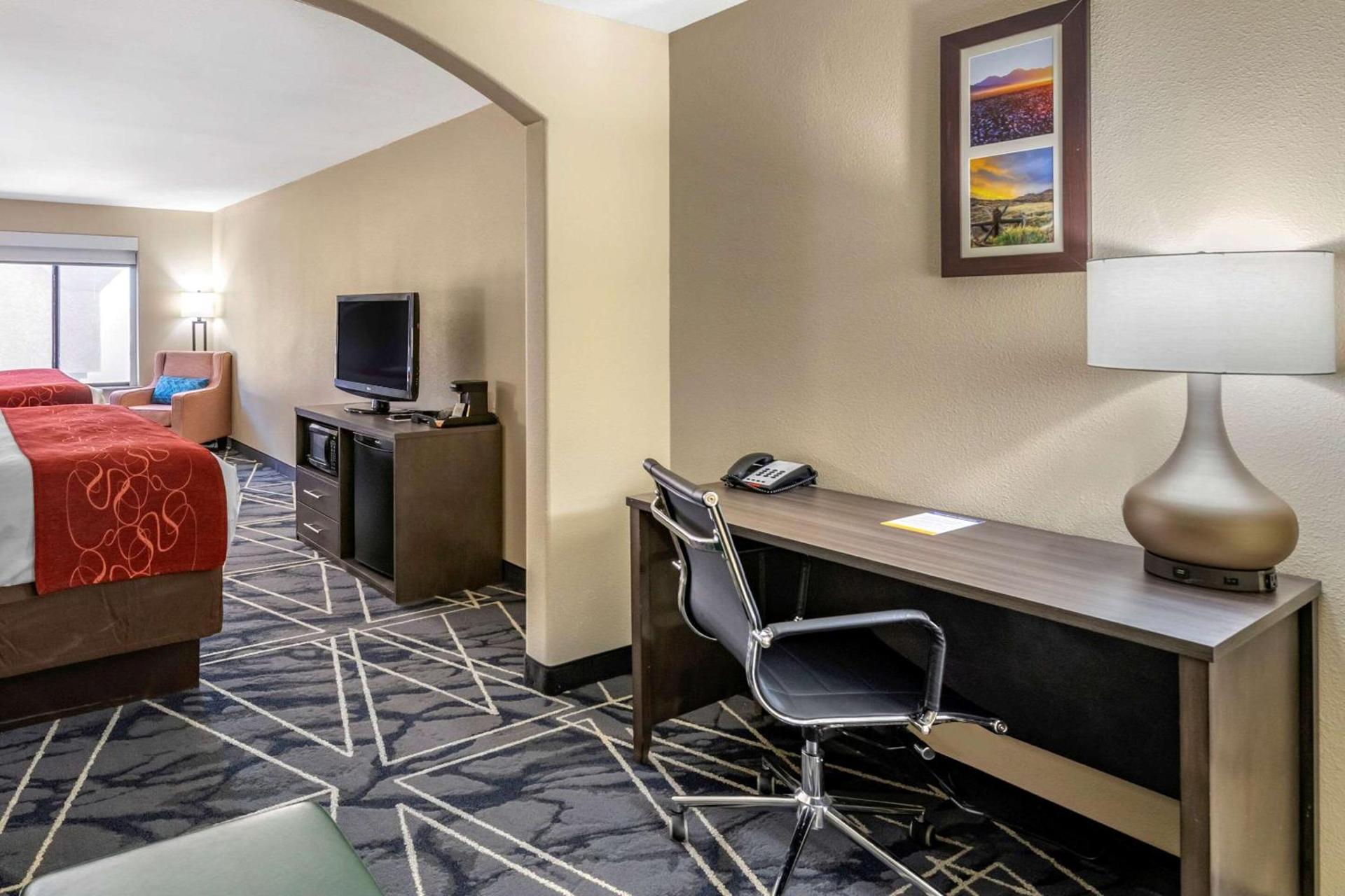 Comfort Inn & Suites Lubbock West photo 26