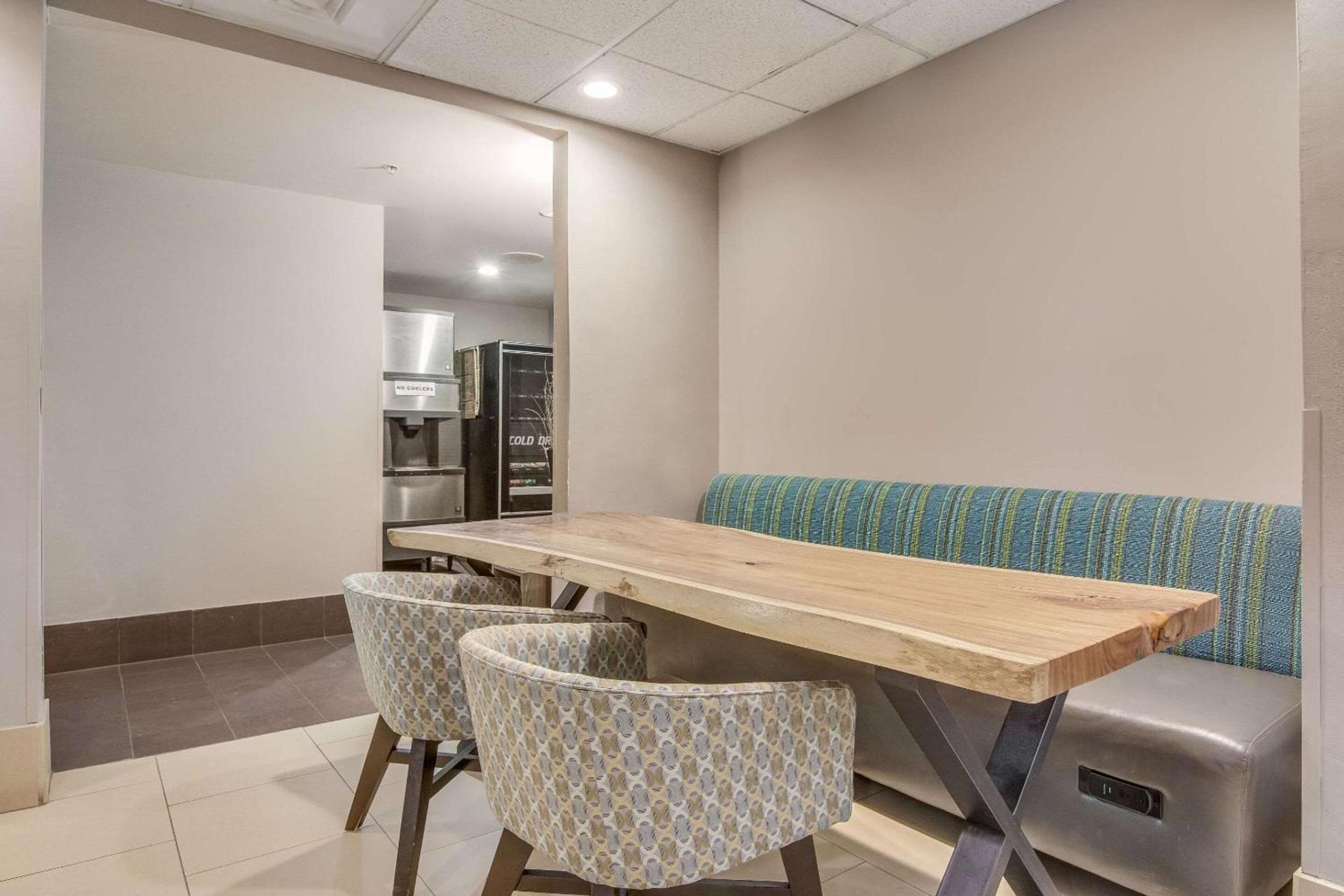 Clarion Pointe Wake Forest - Raleigh North photo 26
