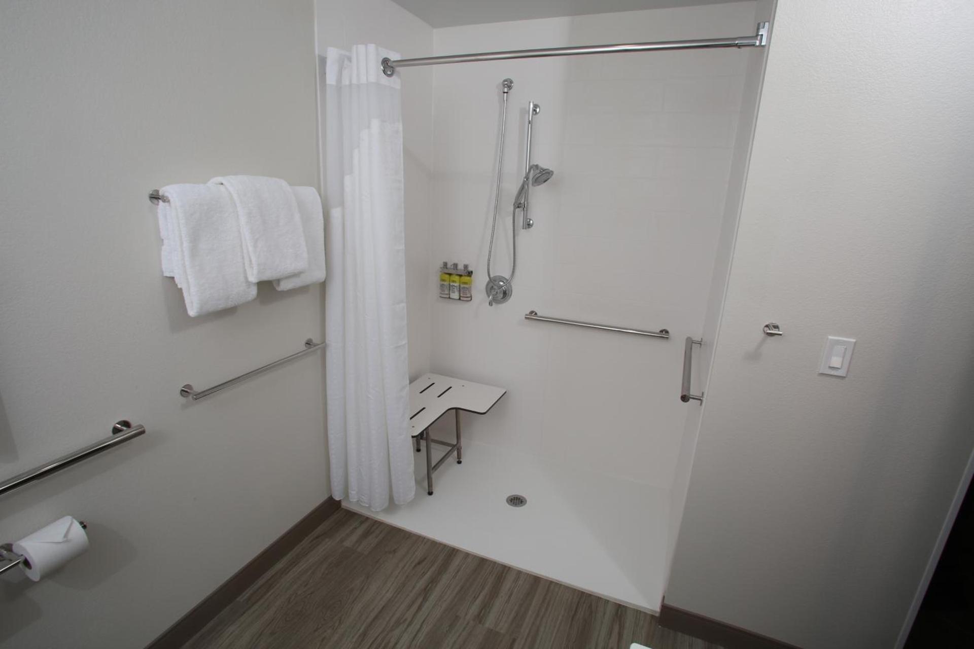 Holiday Inn Express - McCook by IHG photo 8