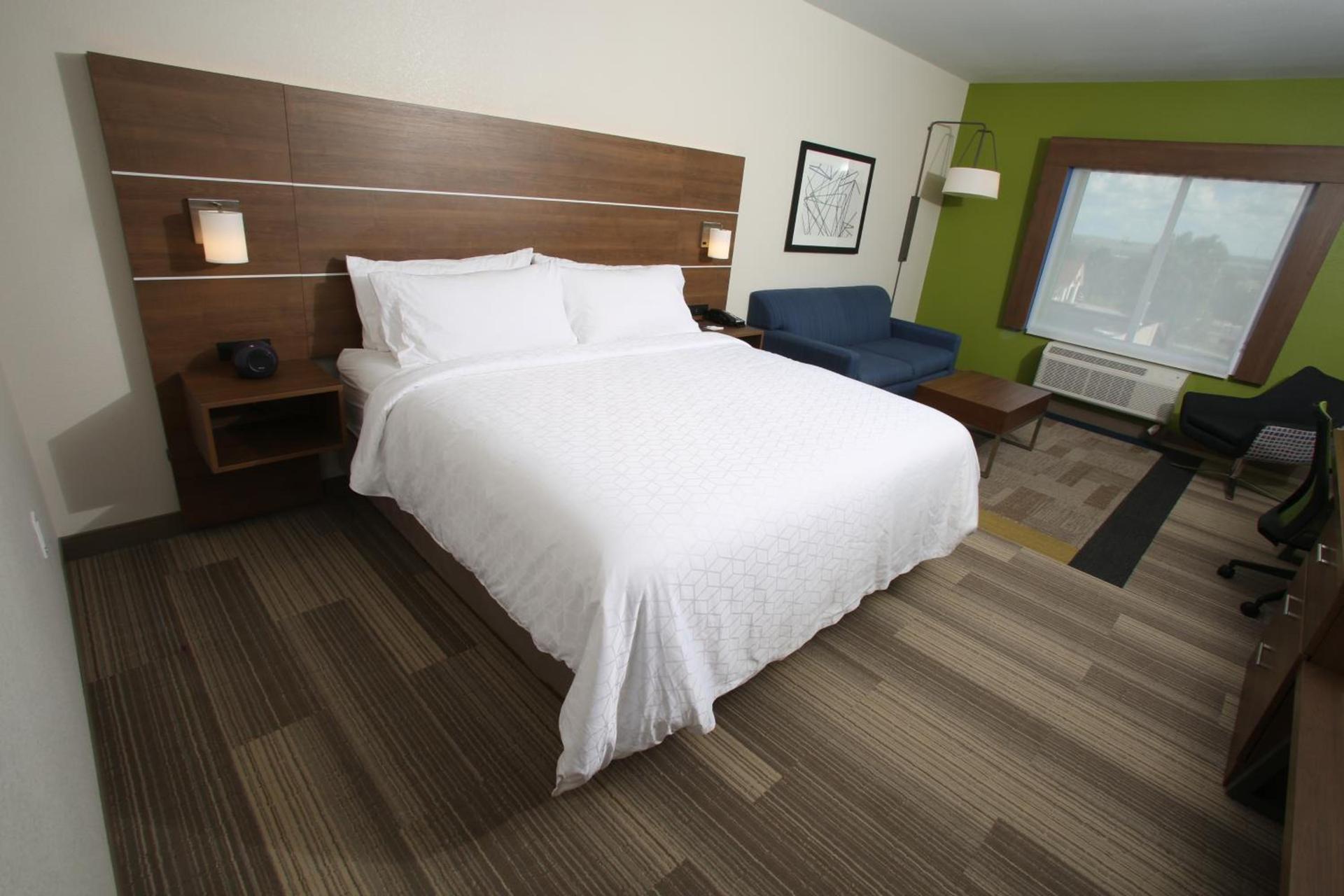 Holiday Inn Express - McCook by IHG photo 5