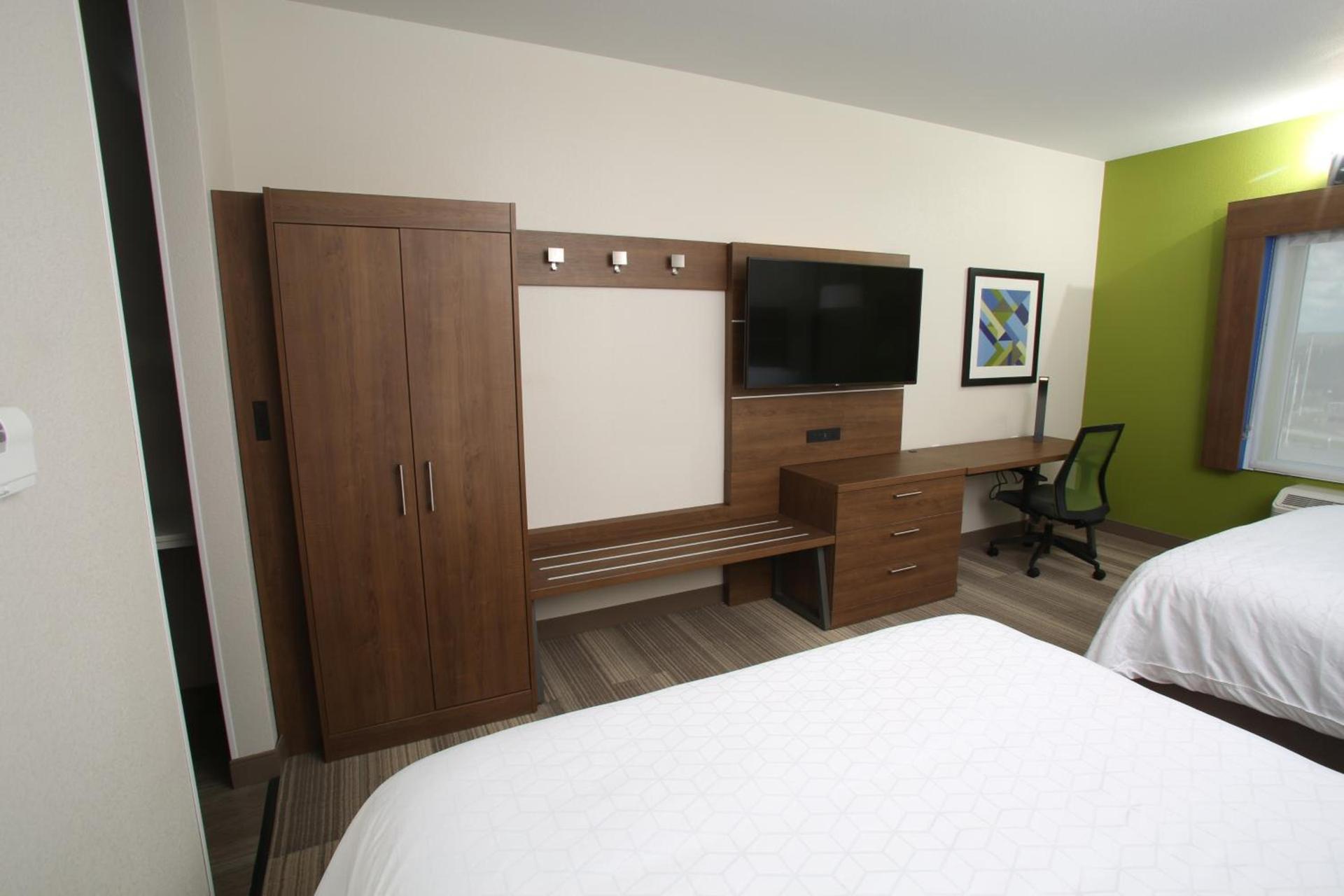 Holiday Inn Express - McCook by IHG photo 18