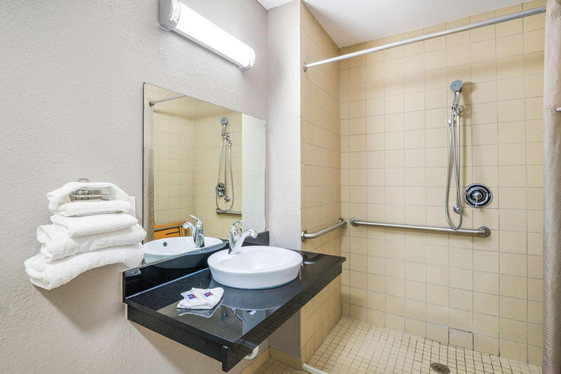 Motel 6-Sandston, VA - Richmond, Va photo 21