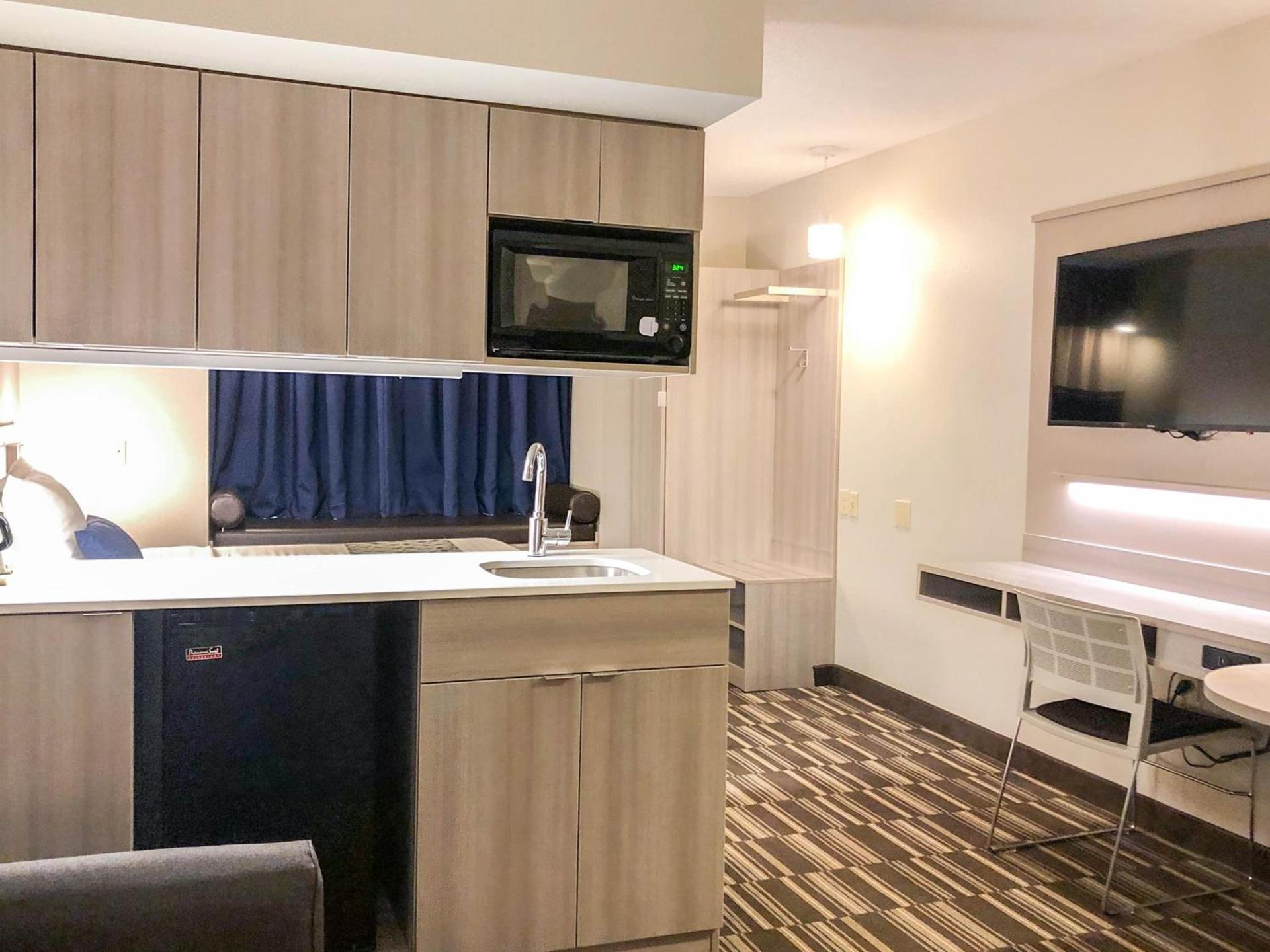 Microtel Inn & Suites by Wyndham Eagan/St Paul photo 17