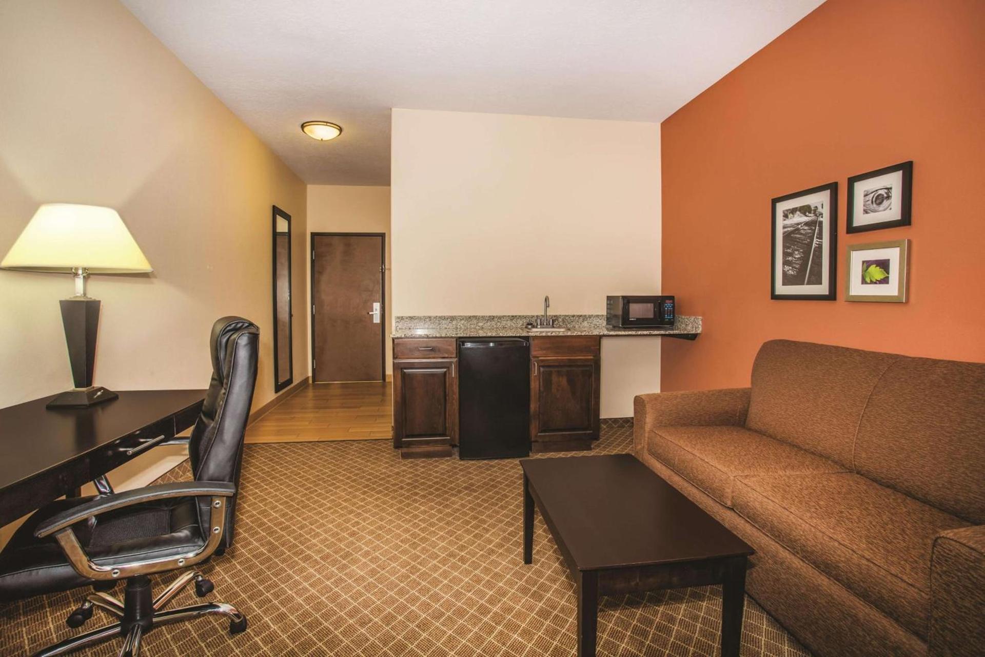 La Quinta by Wyndham Ely photo 9