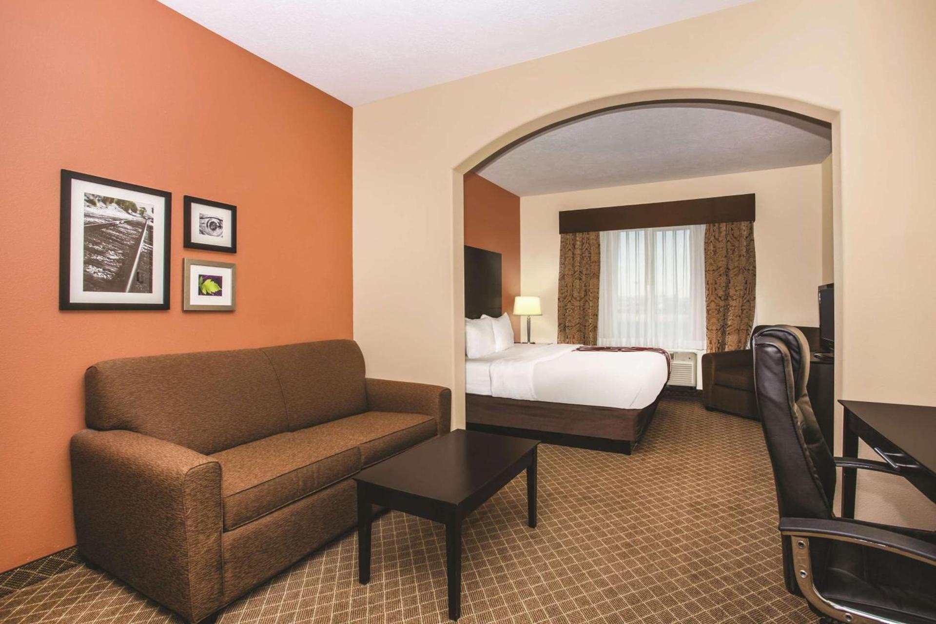 La Quinta by Wyndham Ely photo 12