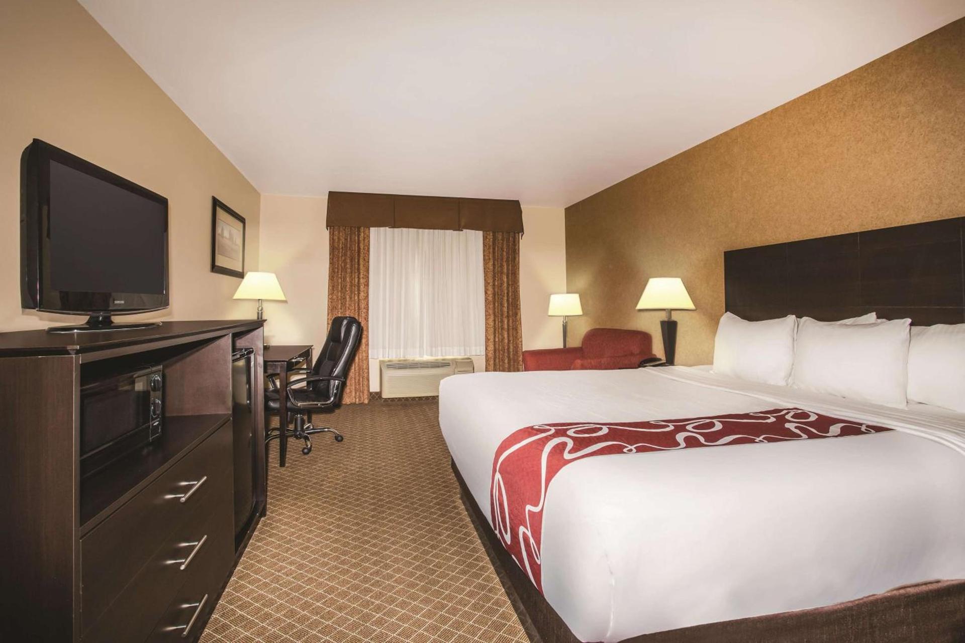 La Quinta by Wyndham Ely photo 14